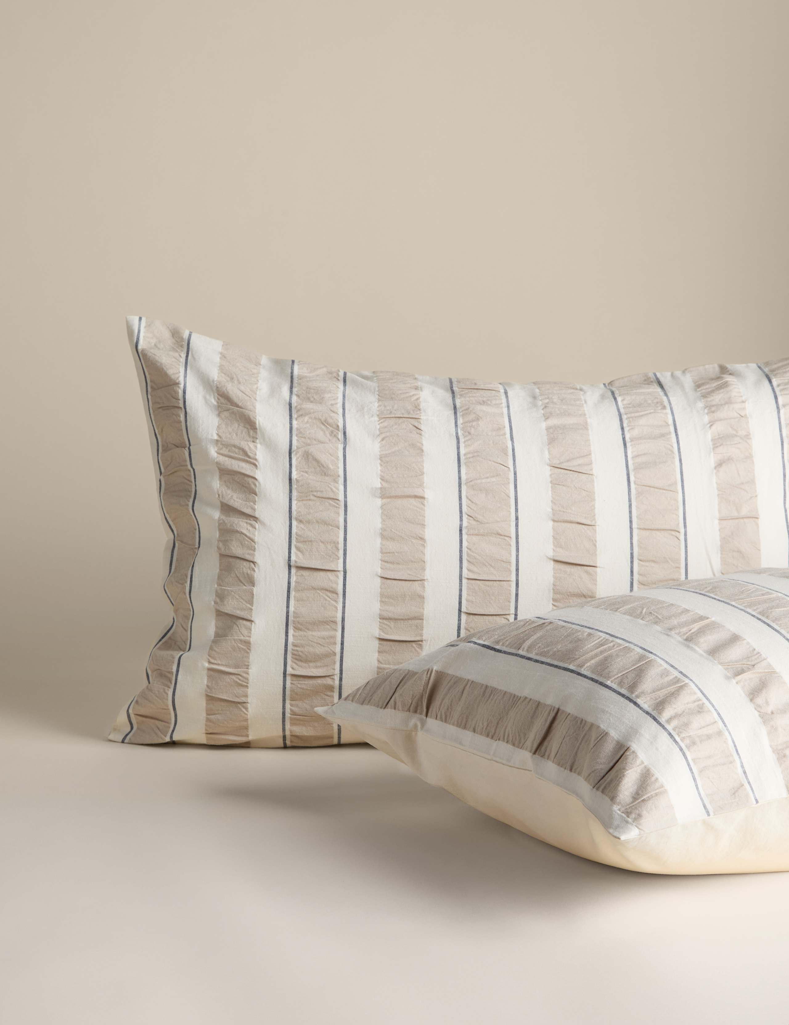 Pure Cotton Seersucker Stripe Bedding Set 3 of 5