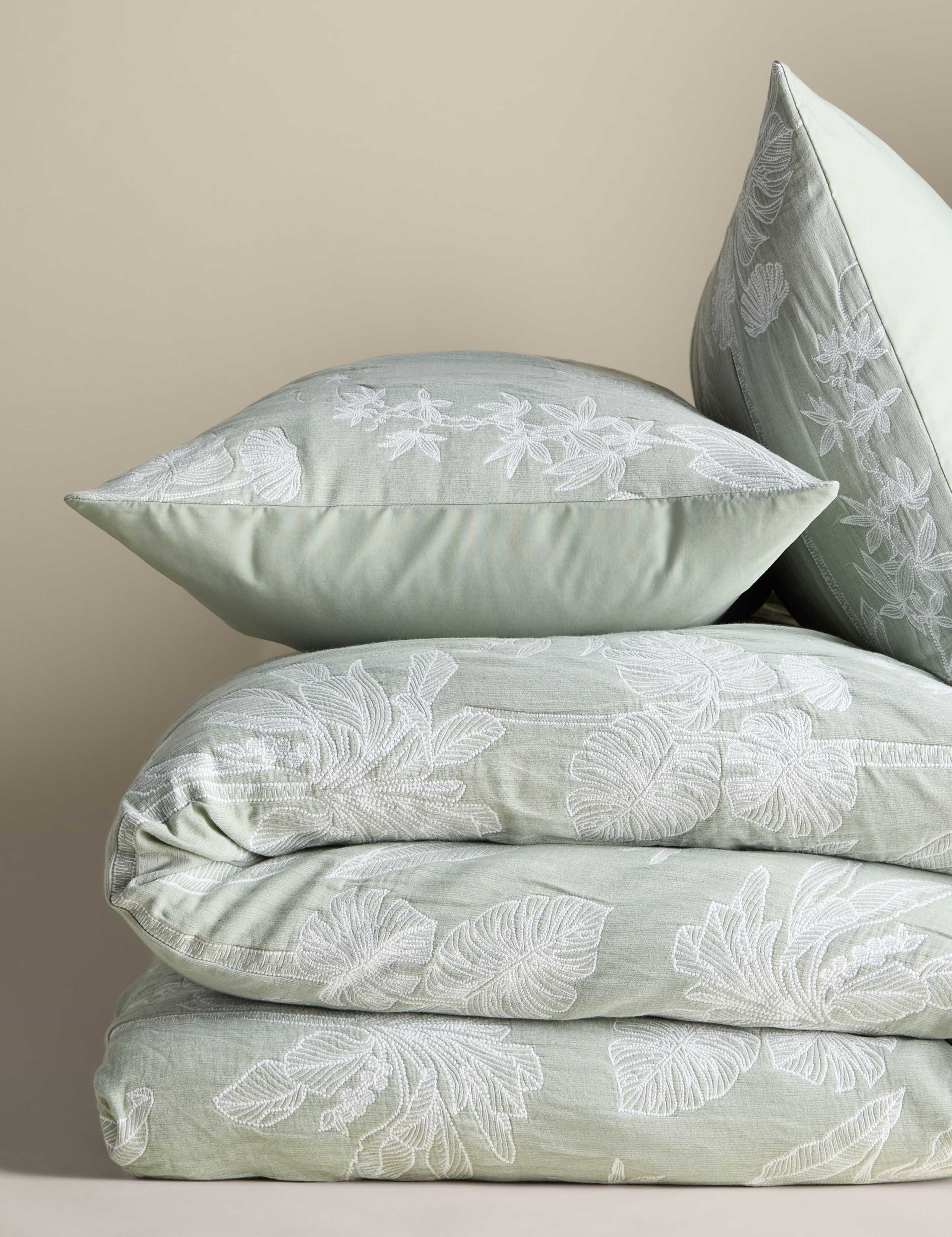 Pure Cotton Palm Gauze Jacquard Bedding Set 2 of 5