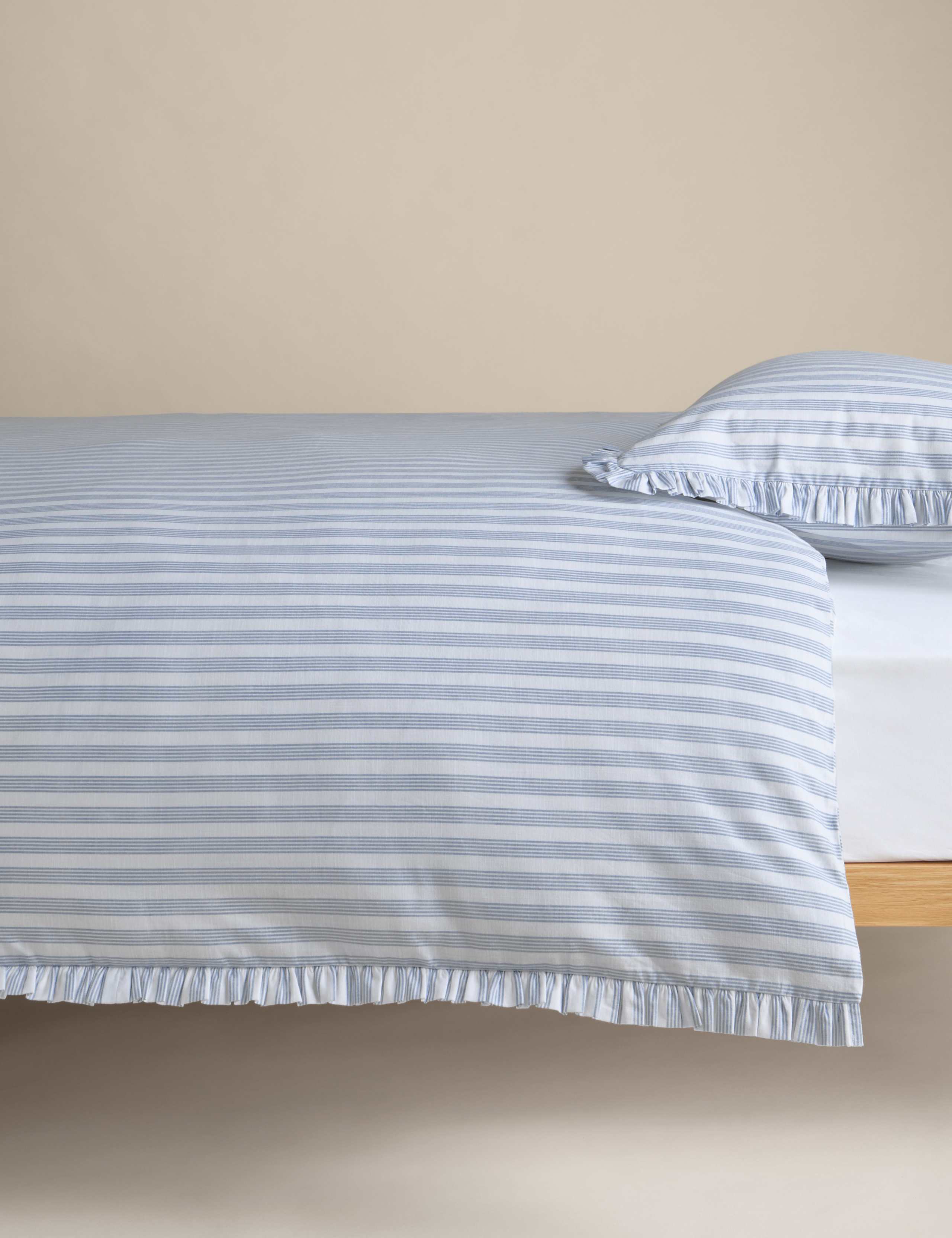 Pure Cotton Striped Ruffle Bedding Set 4 of 6