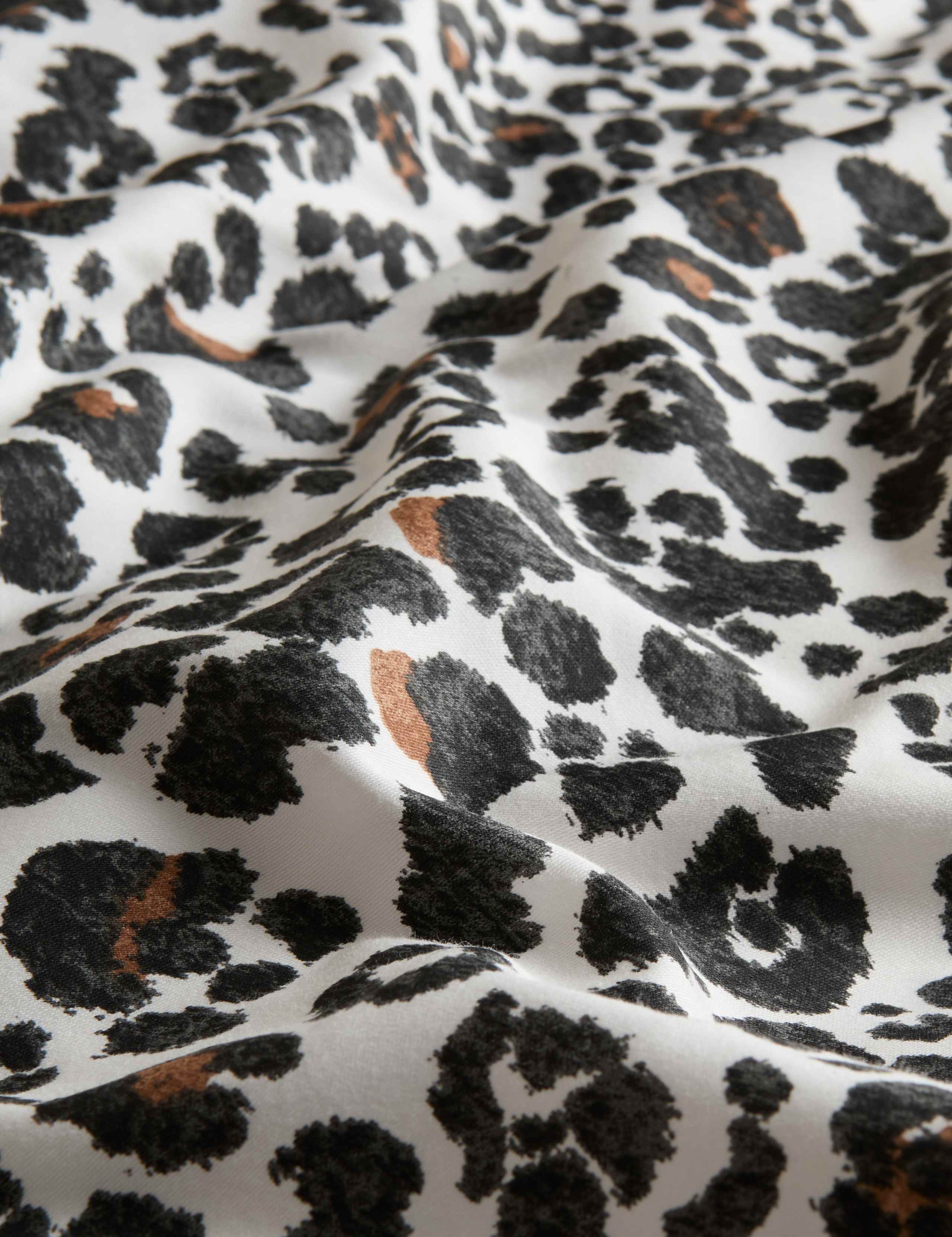 Pure Cotton Leopard Print Bedding Set 4 of 5