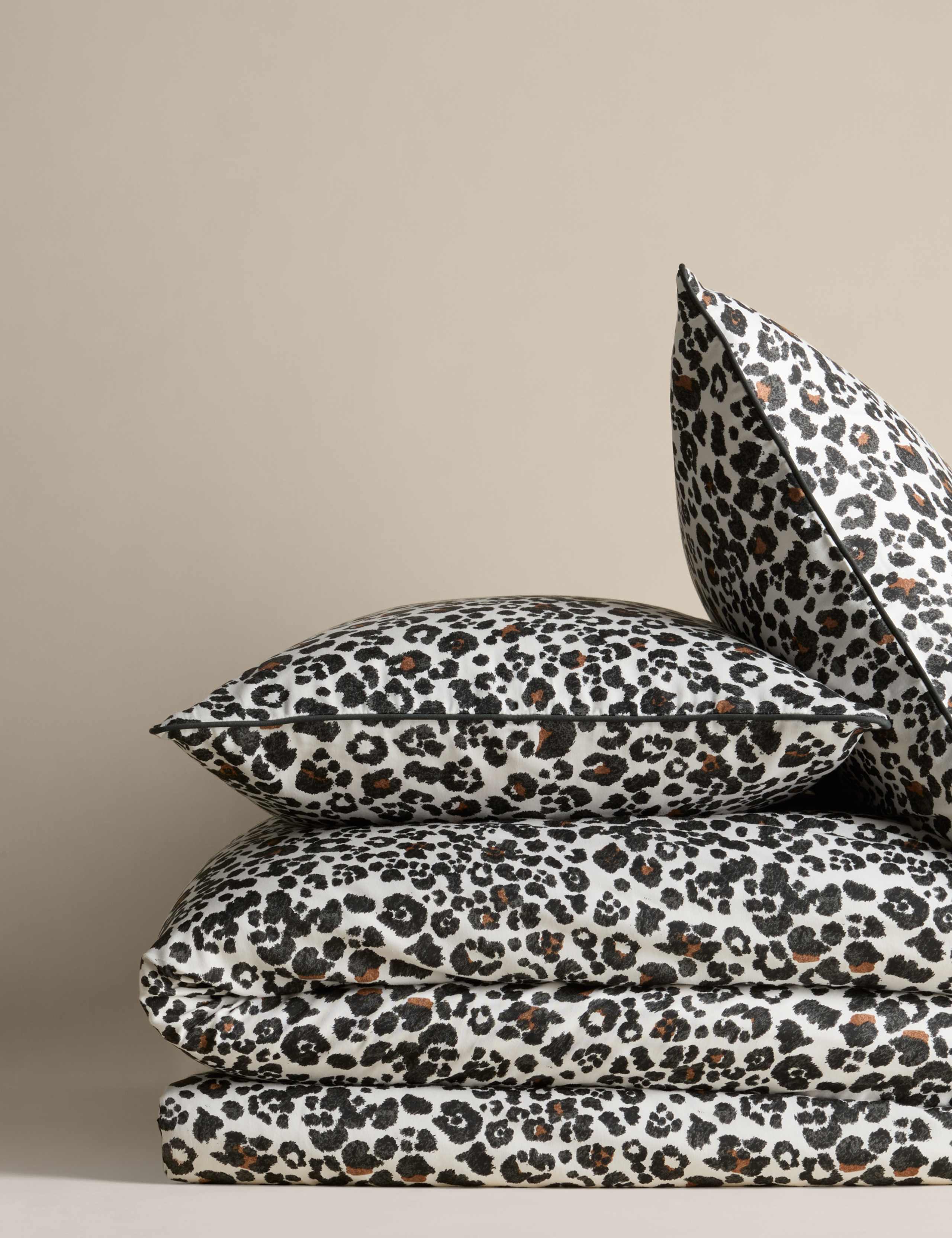 Pure Cotton Leopard Print Bedding Set 2 of 5