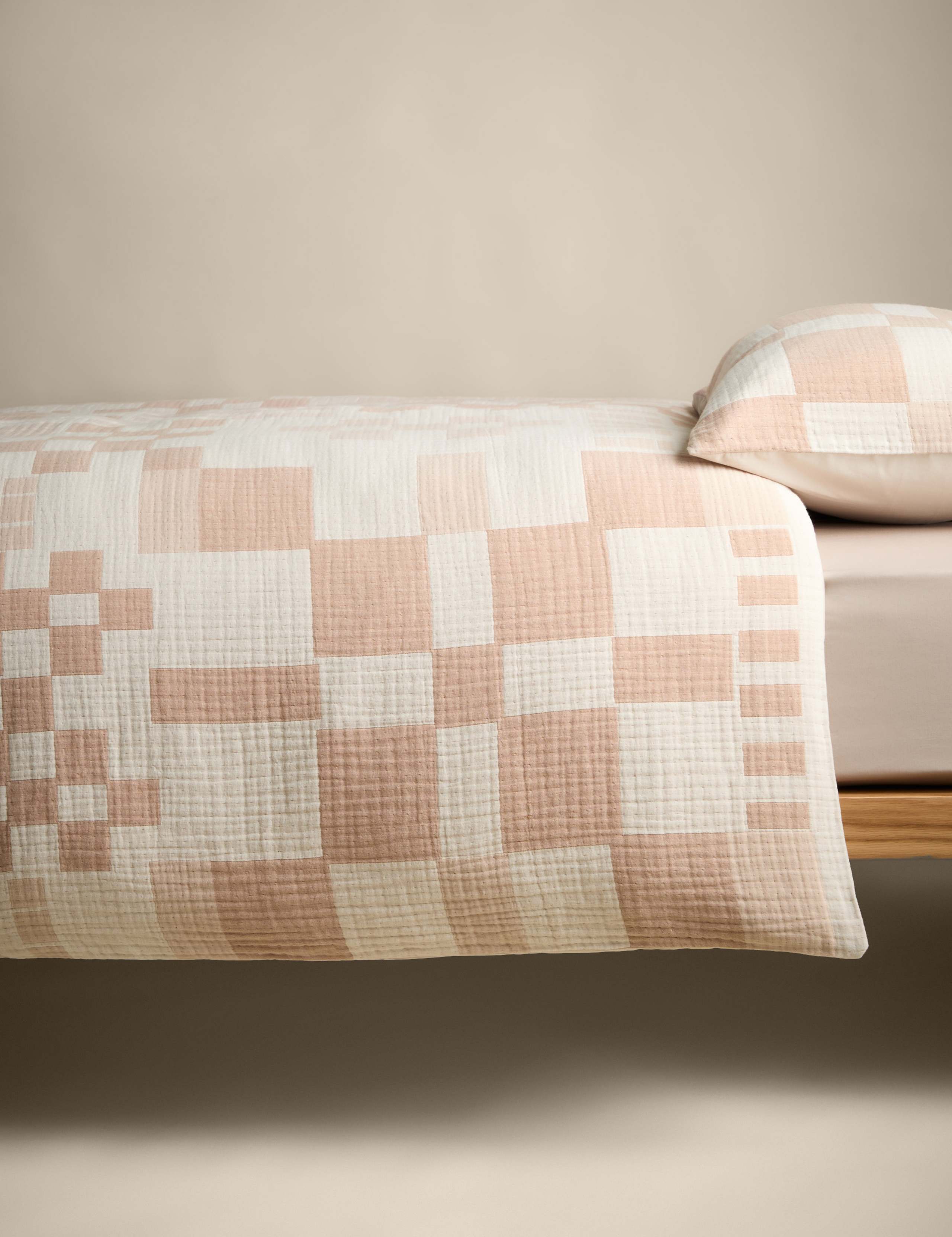 Pure Cotton Geometric Jacquard Bedding Set 4 of 8