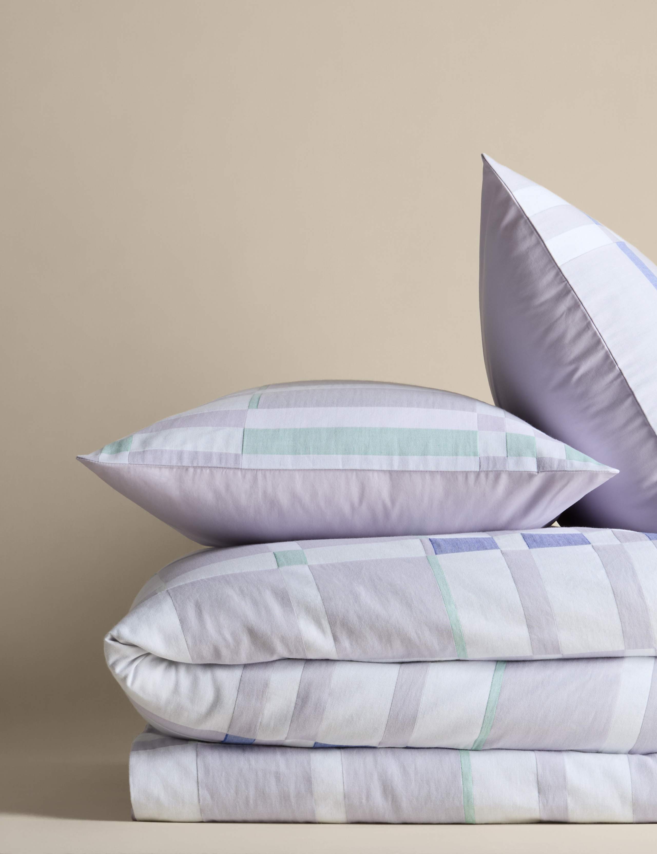 Pure Cotton Abstract Checked Bedding Set 2 of 5