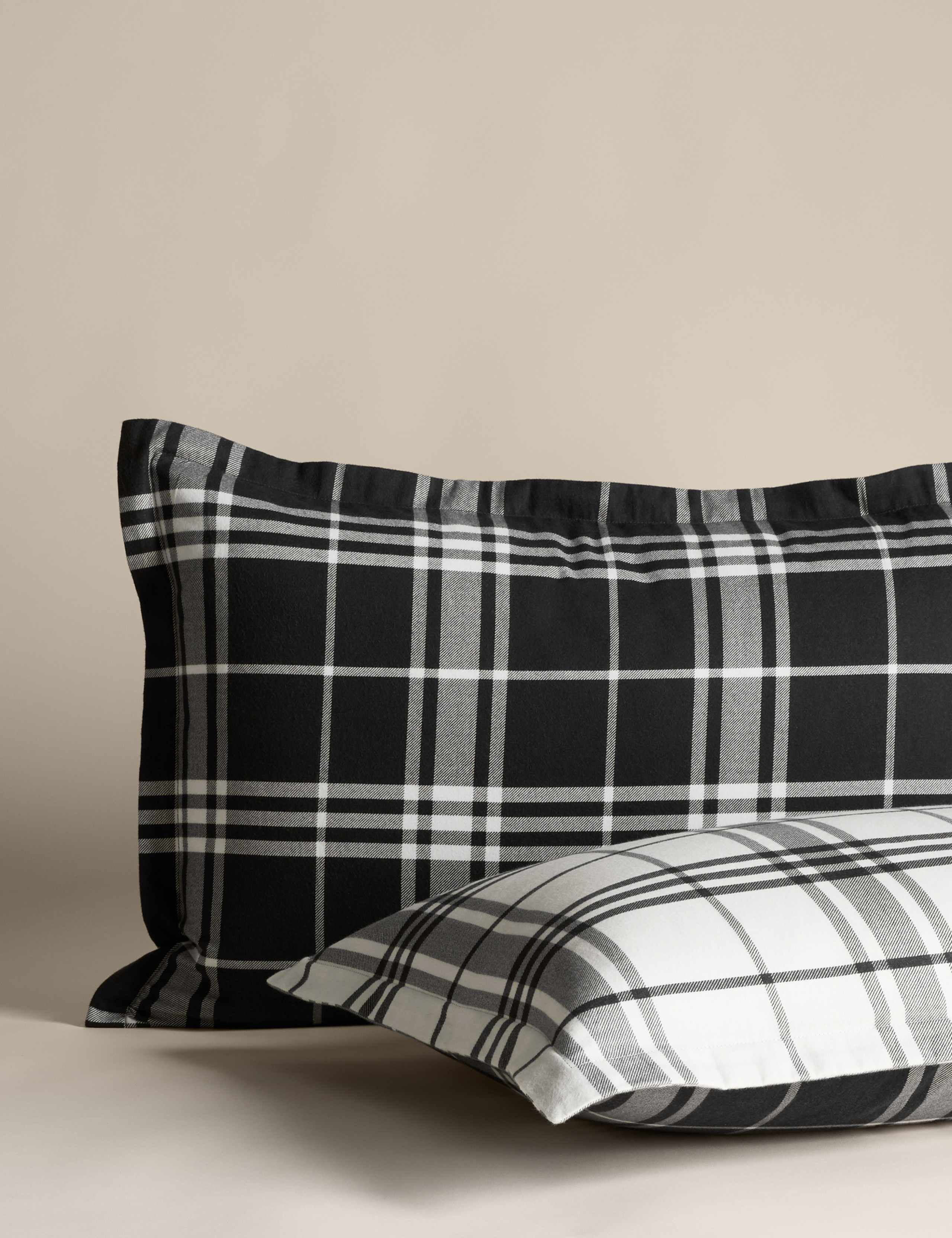 Brushed Cotton Checked Bedding Set 3 of 5
