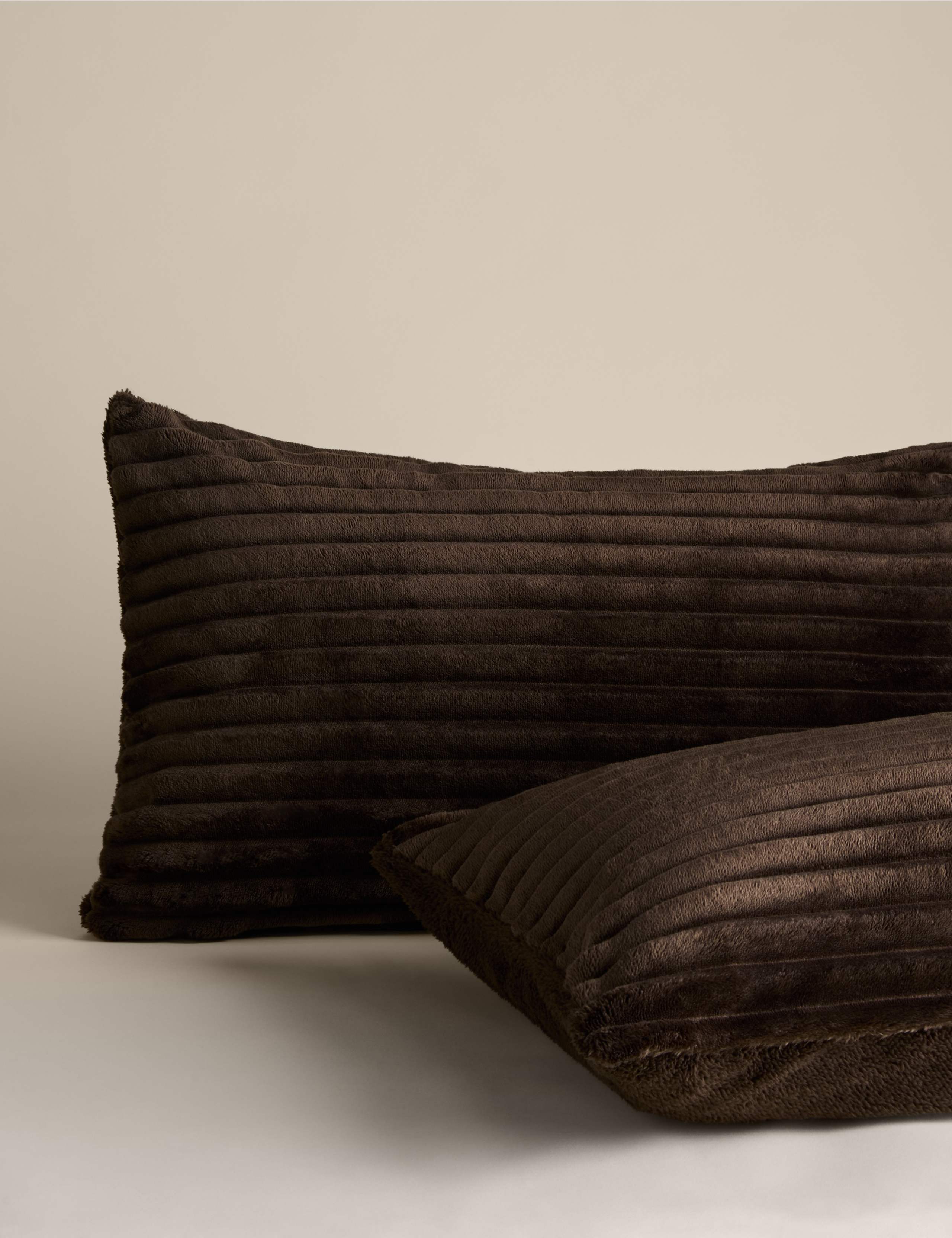 Cloud Fleece Striped Bedding Set 3 of 5