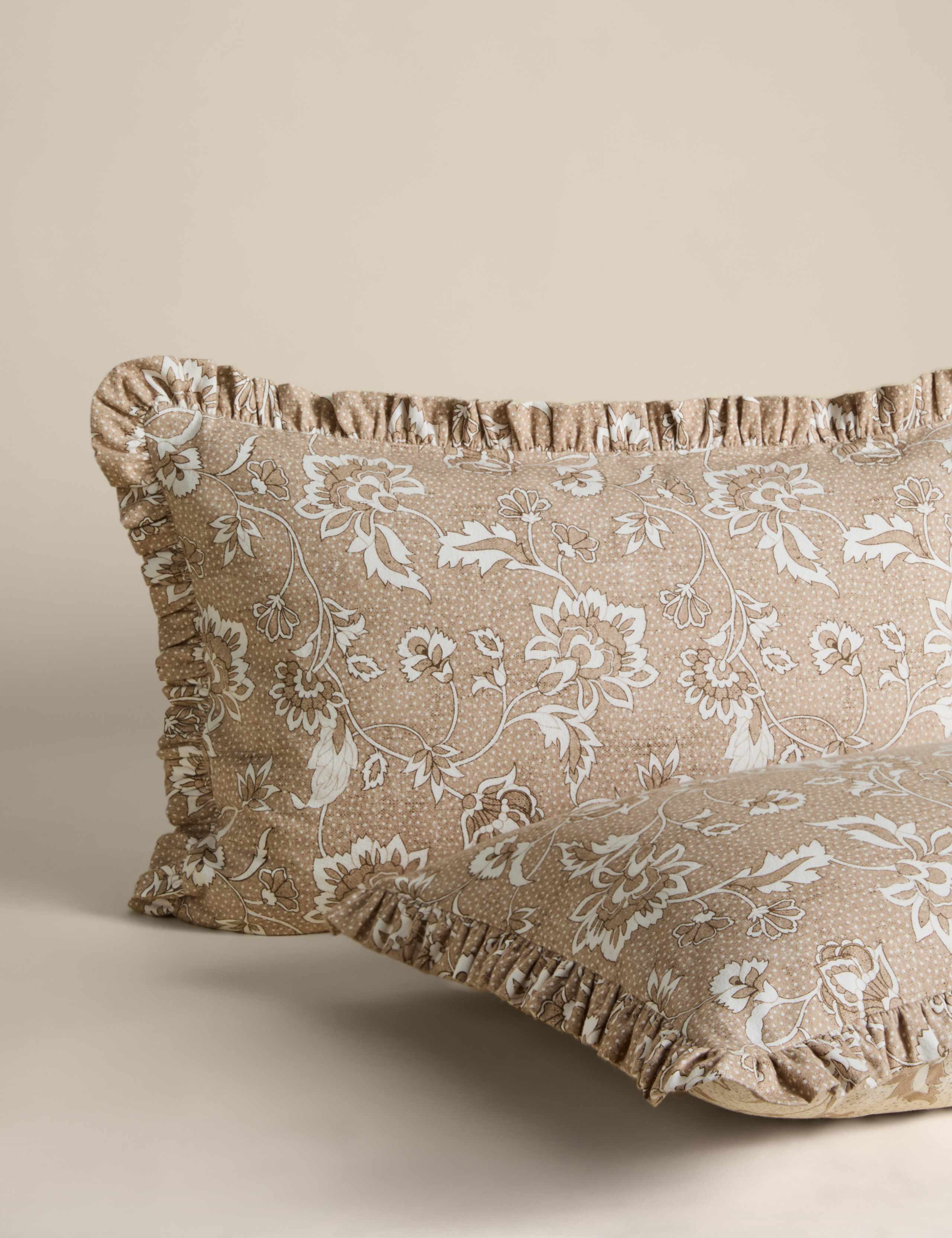 Brushed Cotton Printed Ruffle Edge Bedding Set 3 of 5