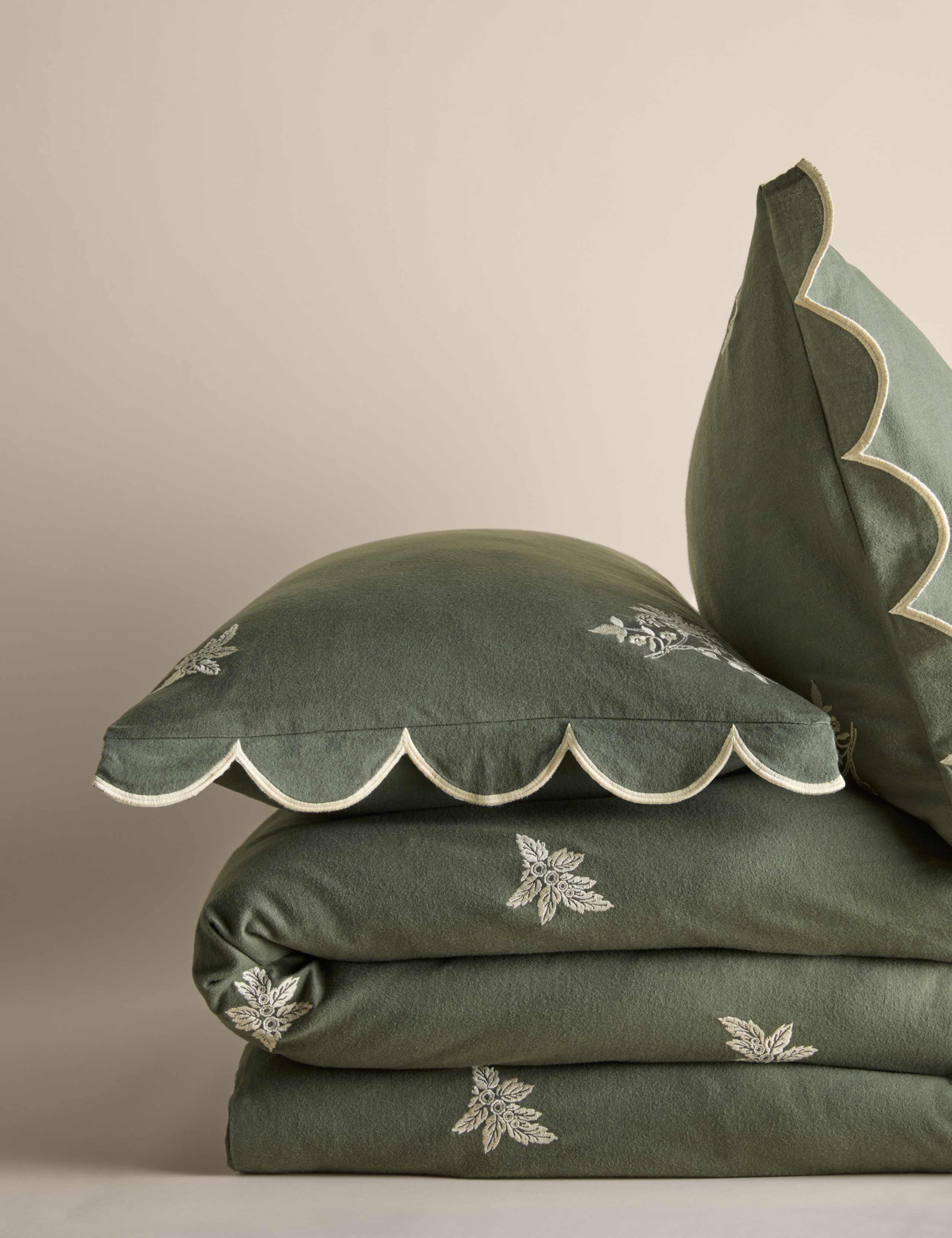Pure Brushed Cotton Scallop Bedding Set 2 of 5