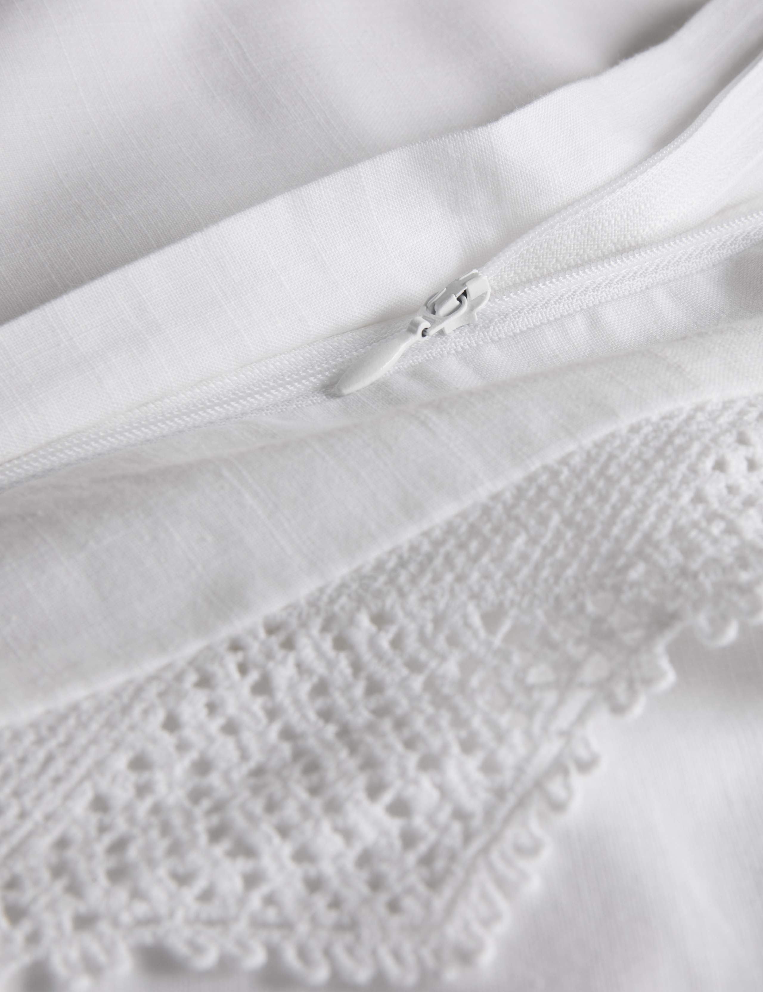 Pure Cotton Vintage Lace Embroidered Bedding Set 5 of 5