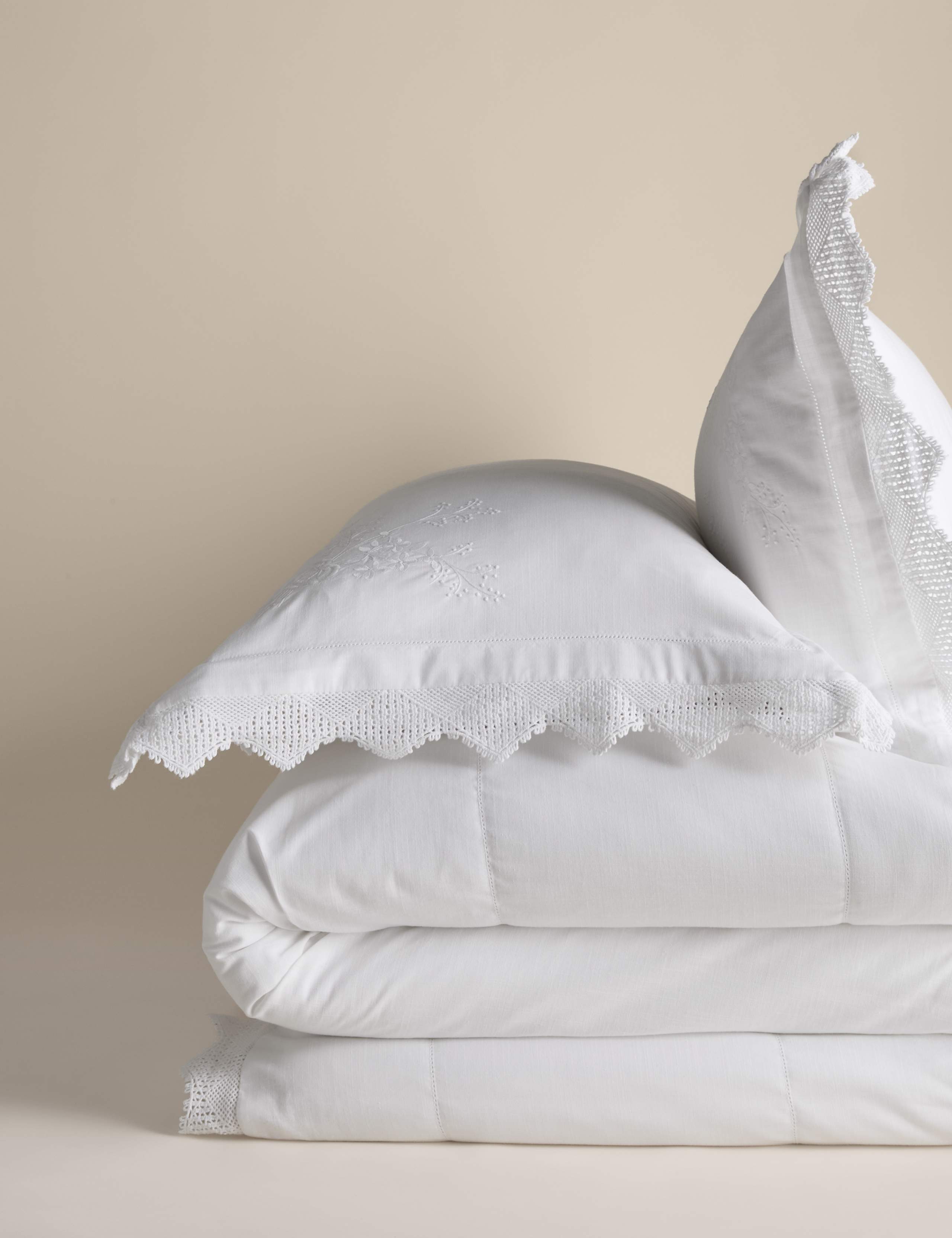 Pure Cotton Vintage Lace Embroidered Bedding Set 2 of 5