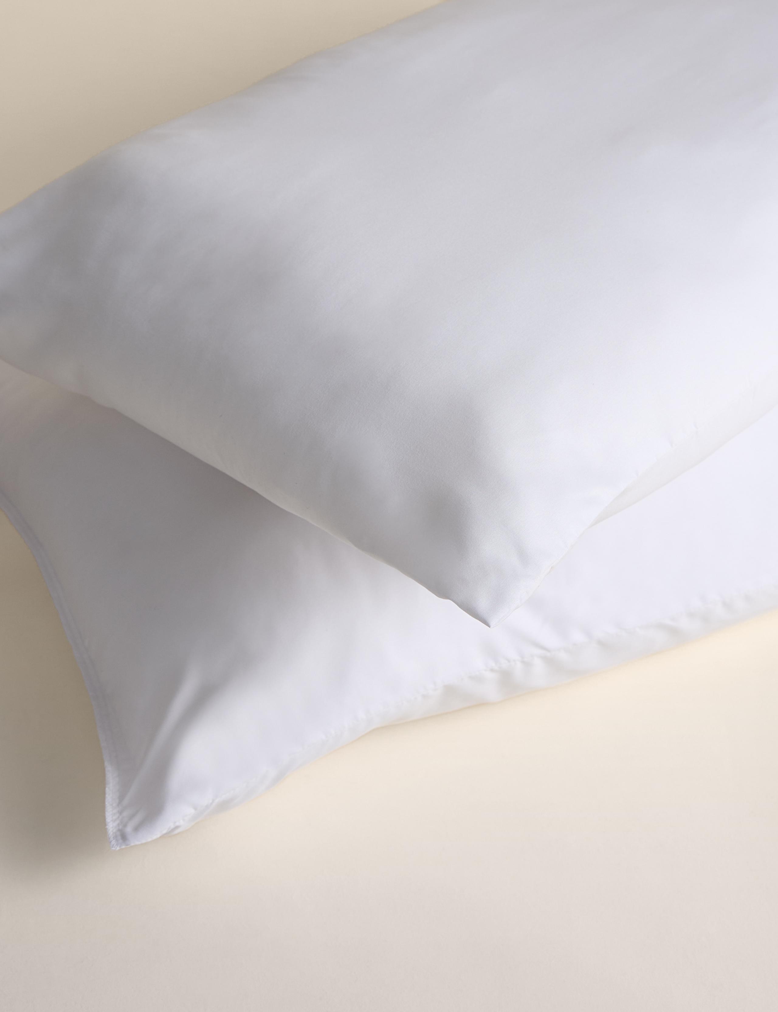 2 Pack Everyday Medium Pillows 1 of 3