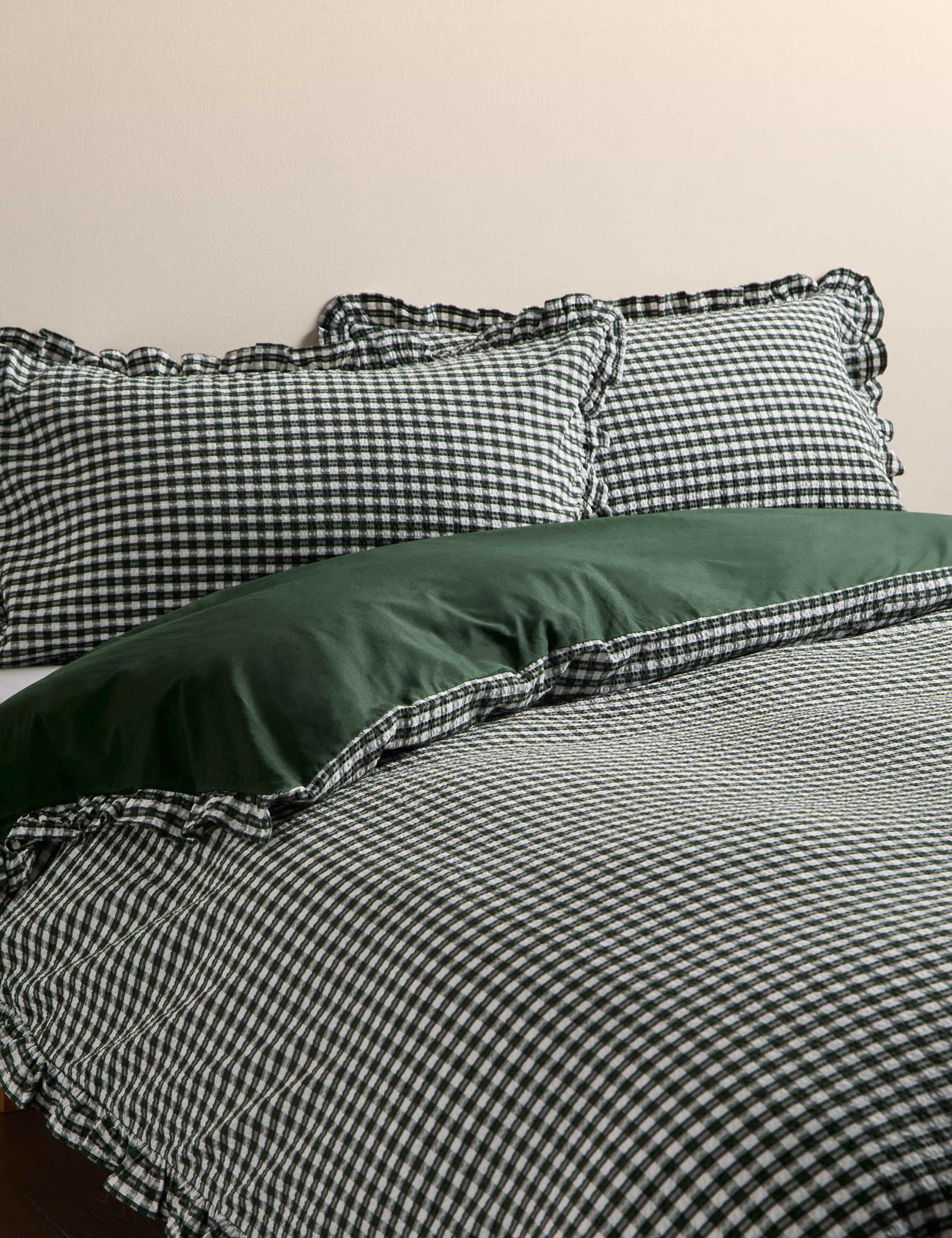 Pure Cotton Gingham Ruffle Bedding Set 1 of 5