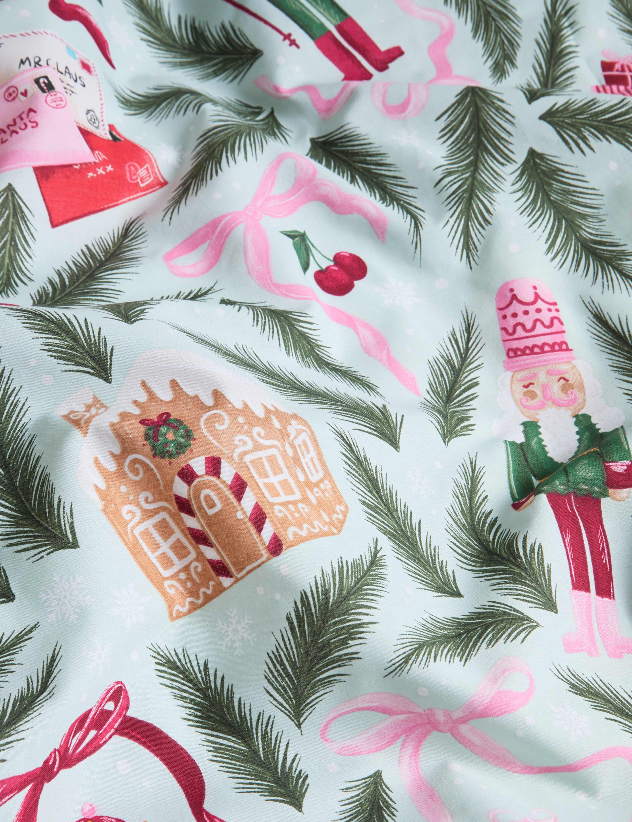 Cotton Blend Reversible Nutcracker Bedding Set 4 of 6