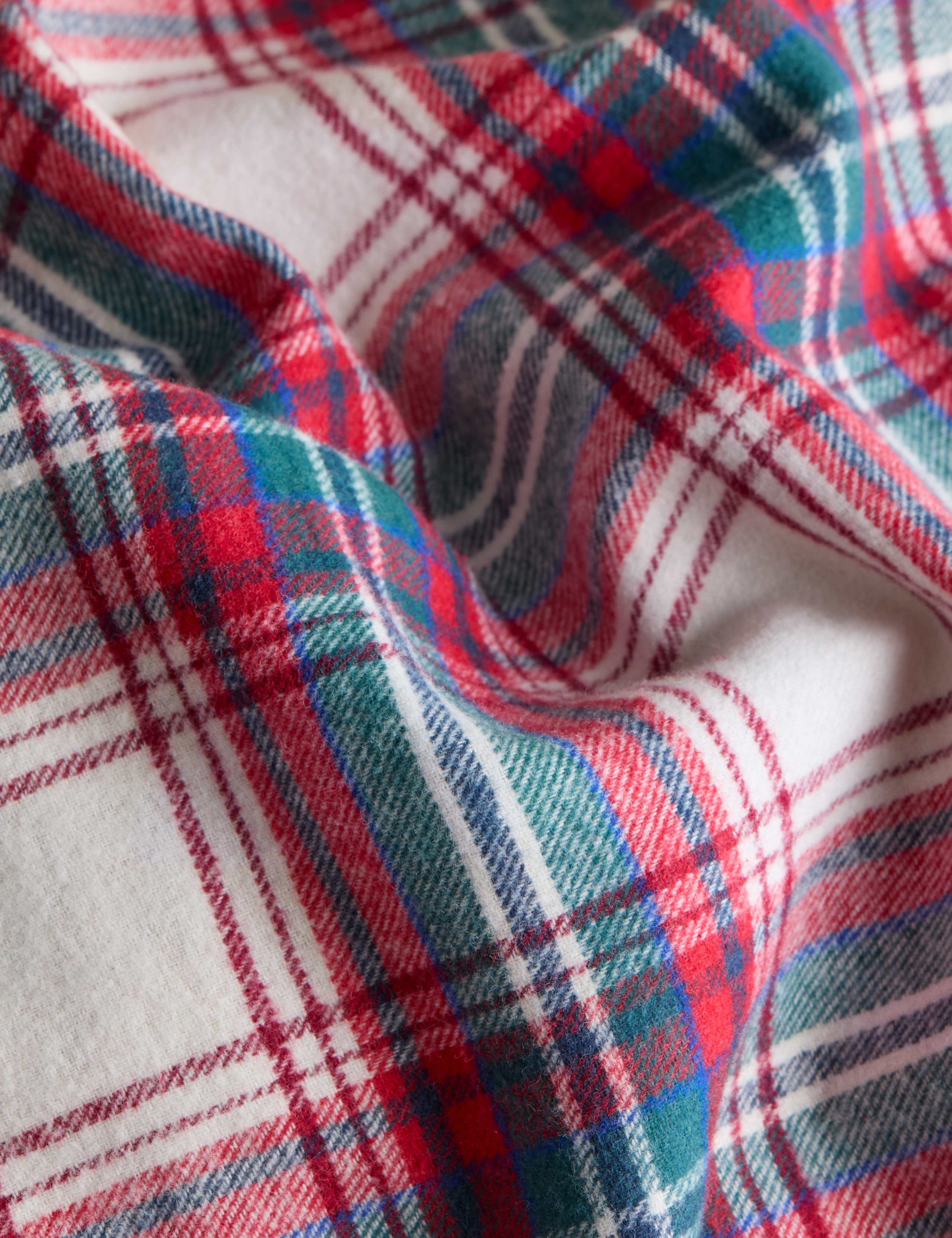 Brushed Cotton Checked Bedding Set 4 of 5