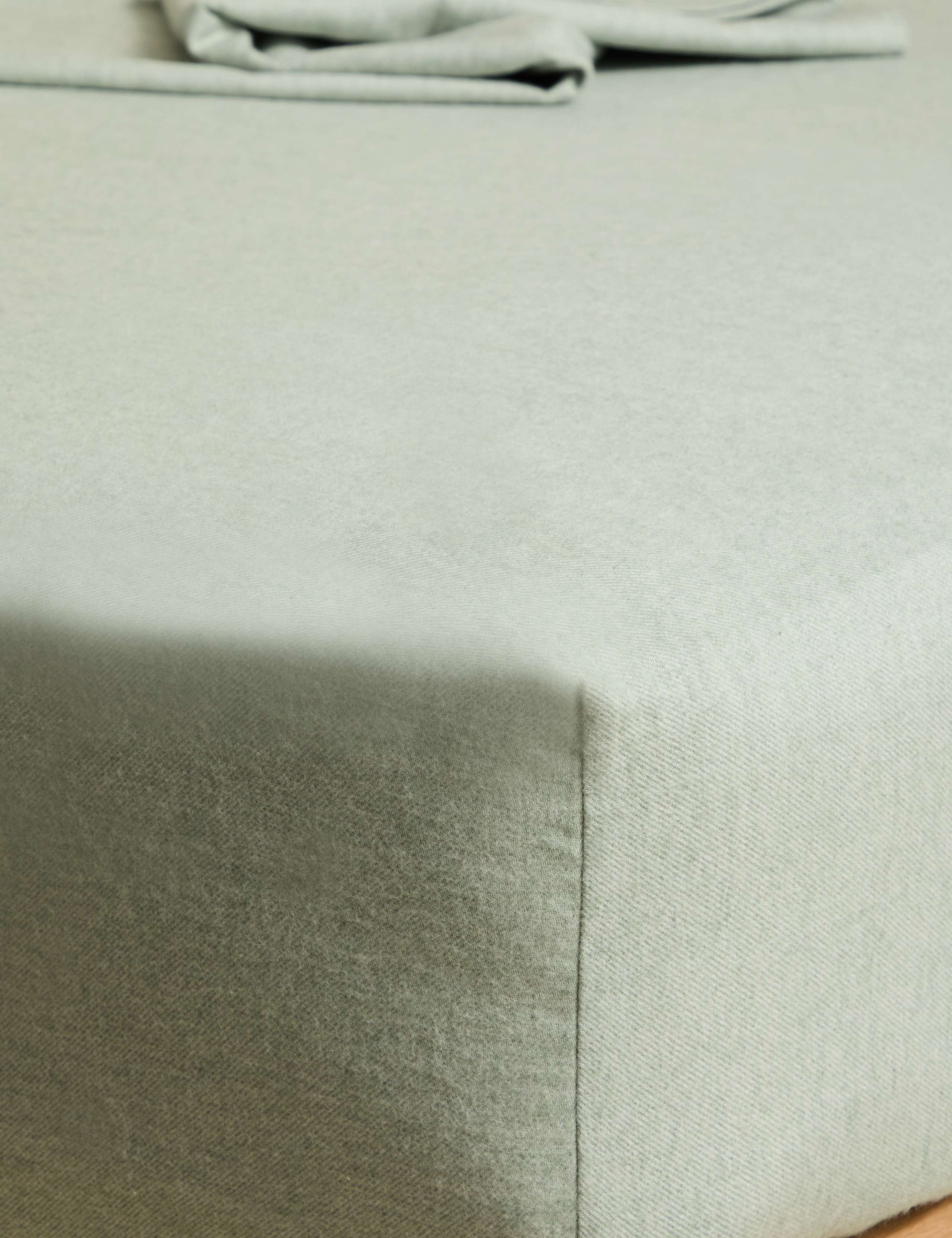 Brushed Cotton Twill Deep Fitted Sheet 1 of 2