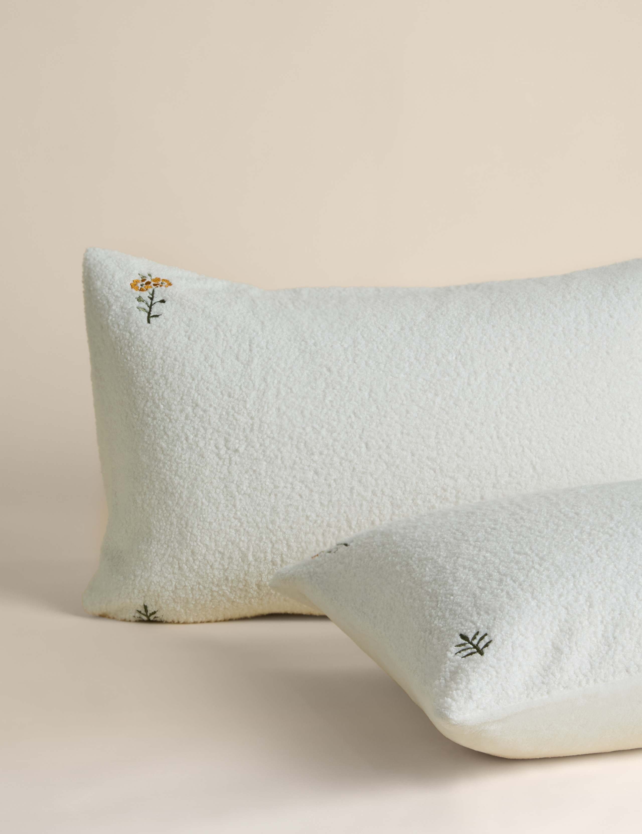 Fleece Embroidered Bedding Set 3 of 5