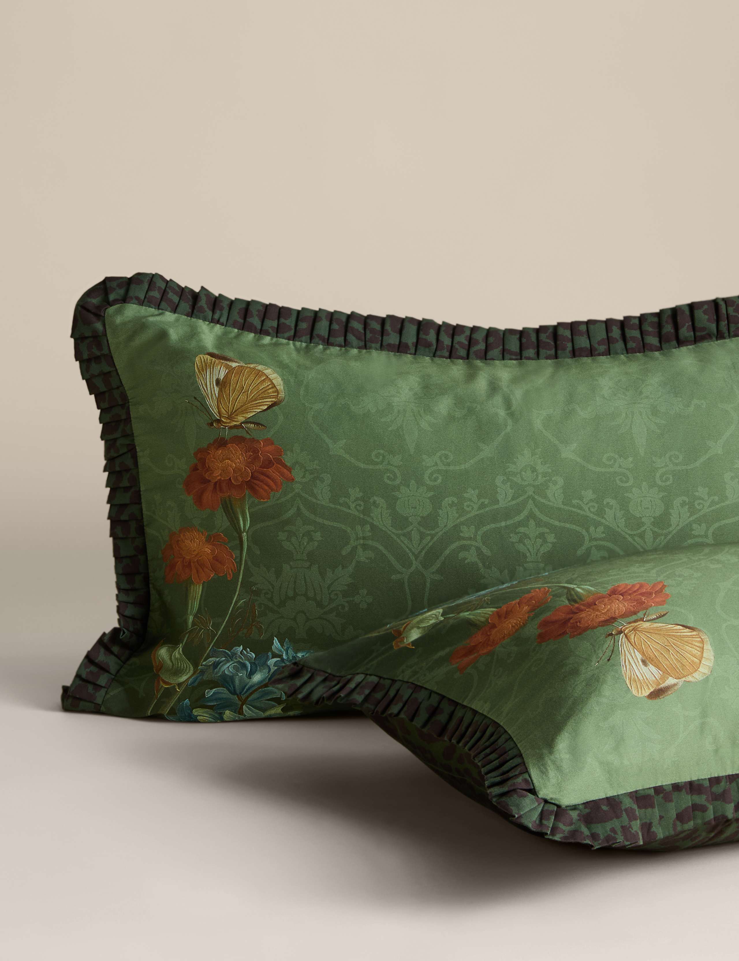 Pure Cotton Climbing Blooms Bedding Set 3 of 5