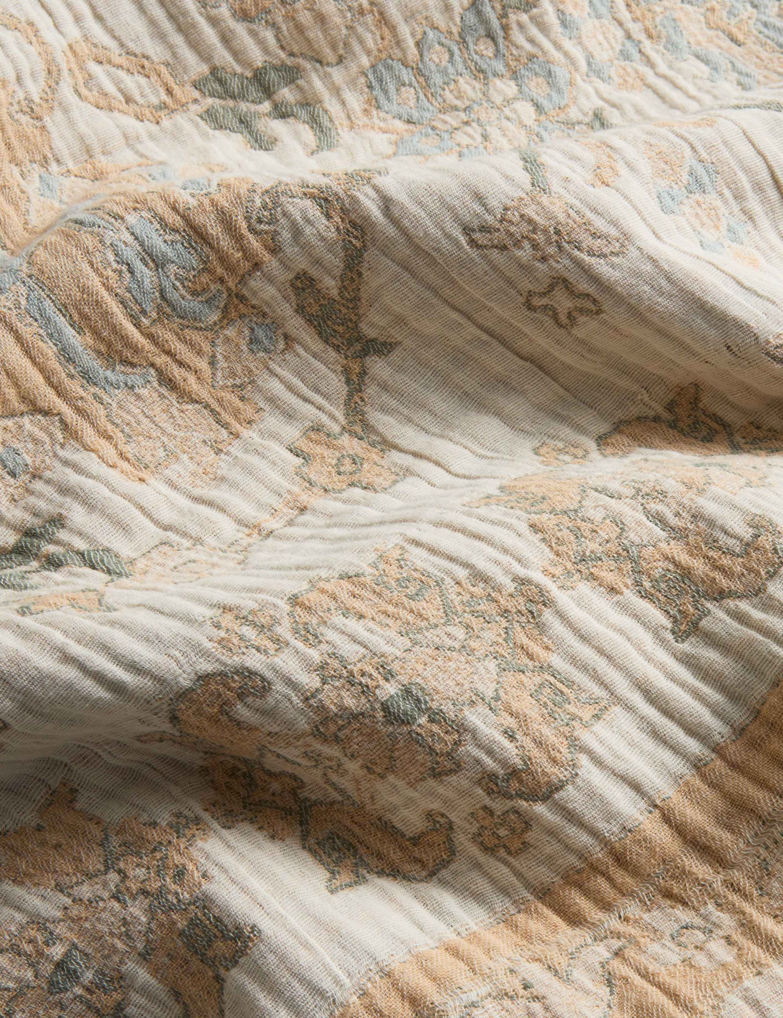 Pure Cotton Kilm Gauze Jacquard Bedding Set 4 of 5