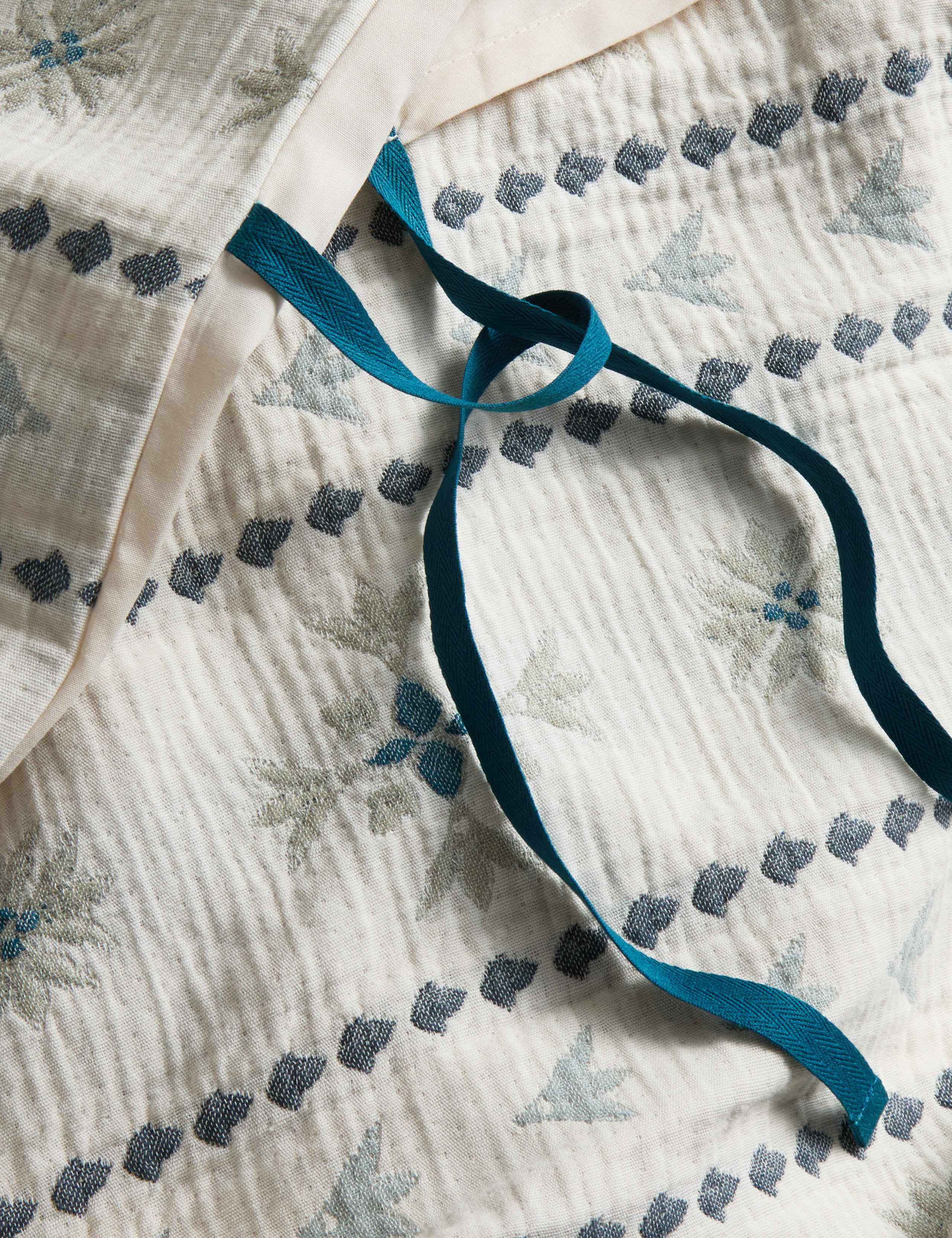 Pure Cotton Gauze Tile Jacquard Bedding Set 4 of 4