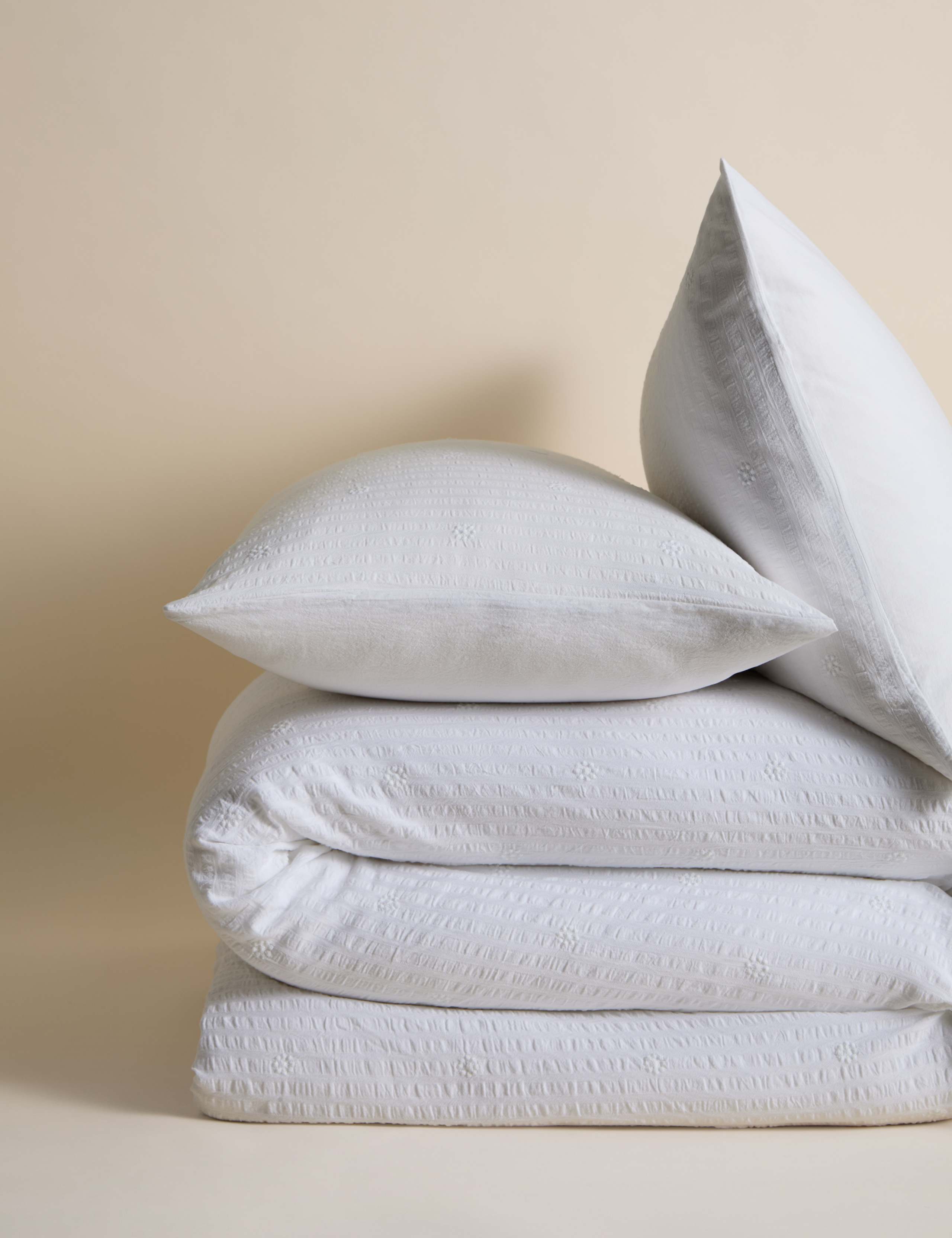 Cotton Rich Embroidered Seersucker Bedding Set 2 of 5