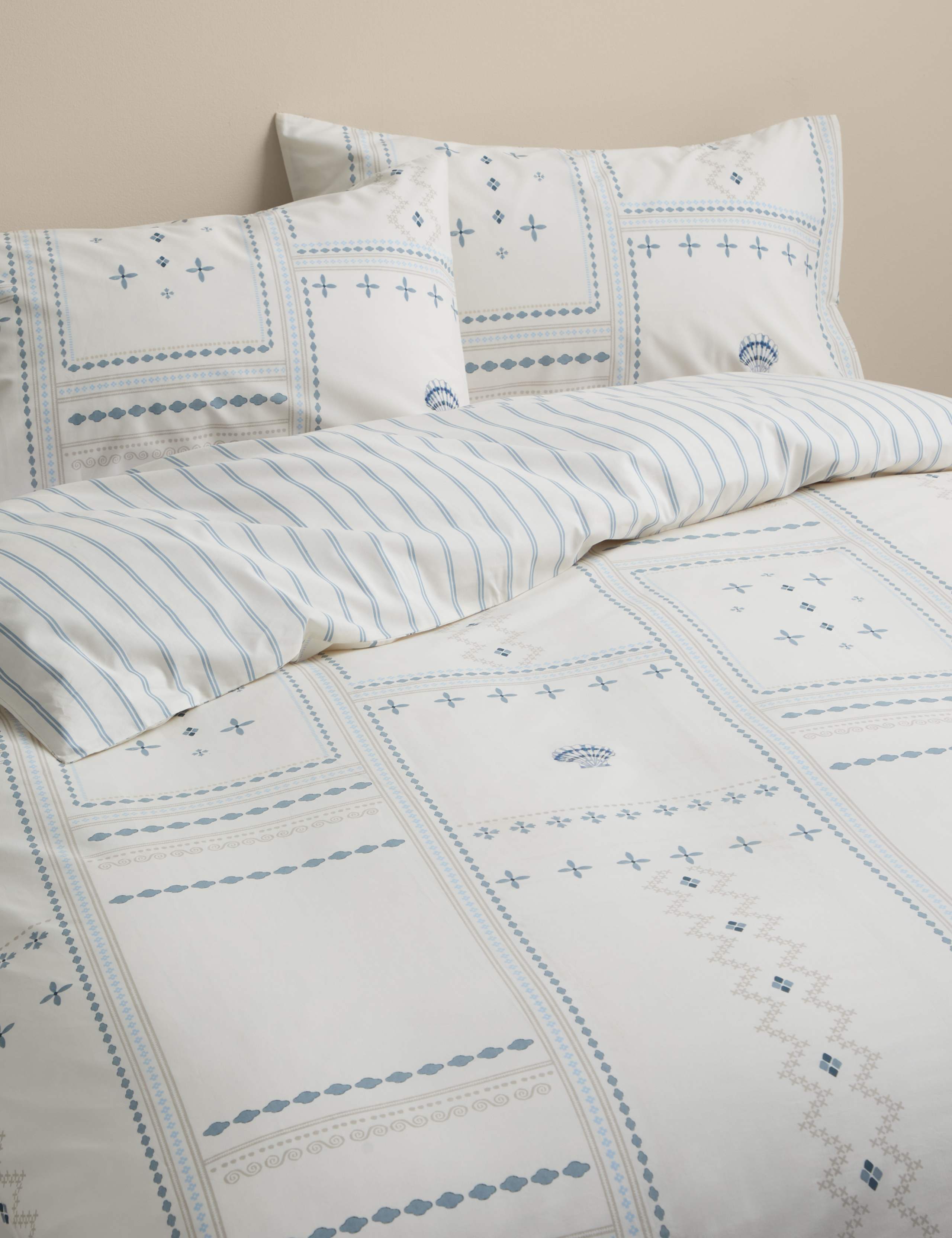Pure Cotton Coastal Tile Print Bedding Set 1 of 5