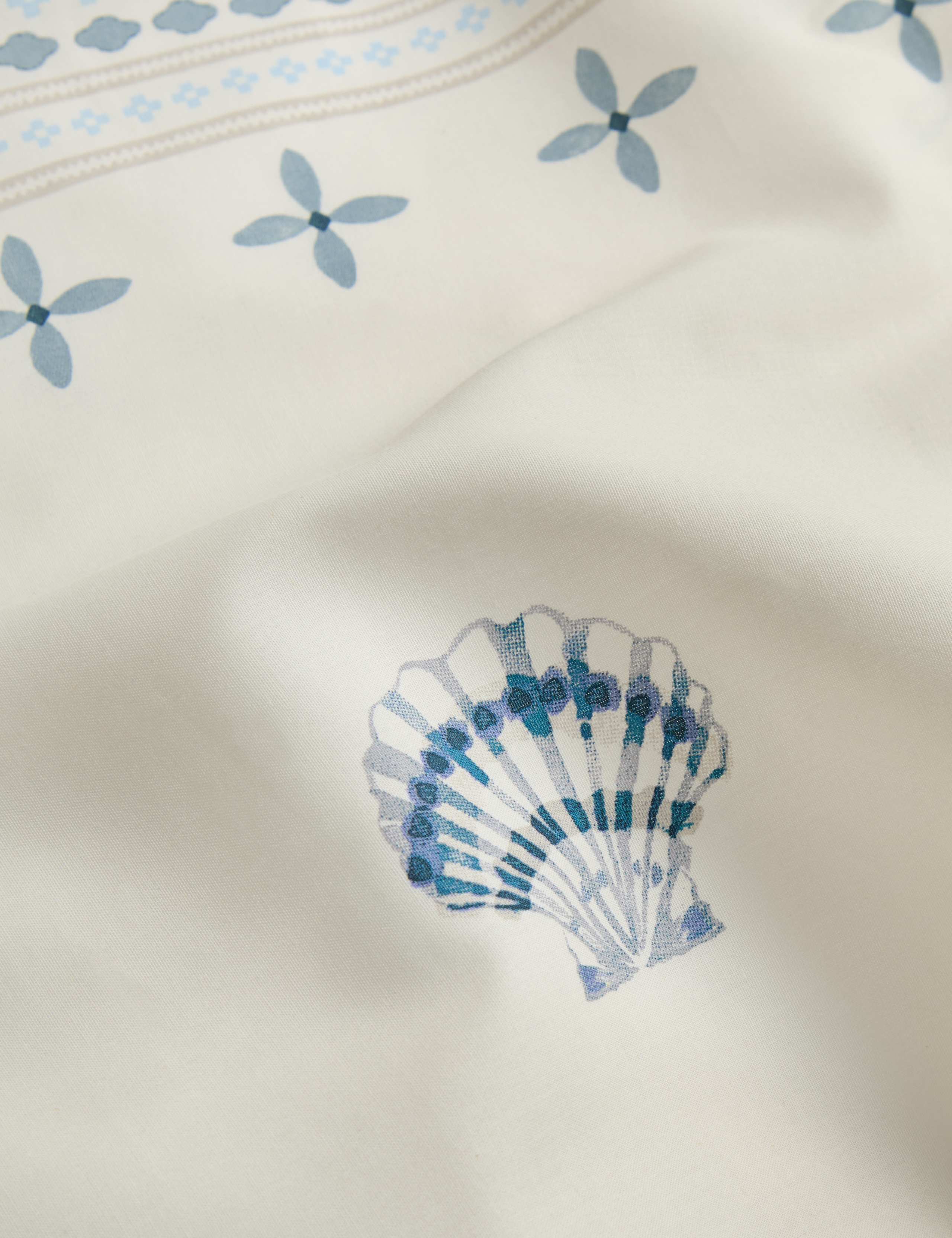 Pure Cotton Coastal Tile Print Bedding Set 4 of 5