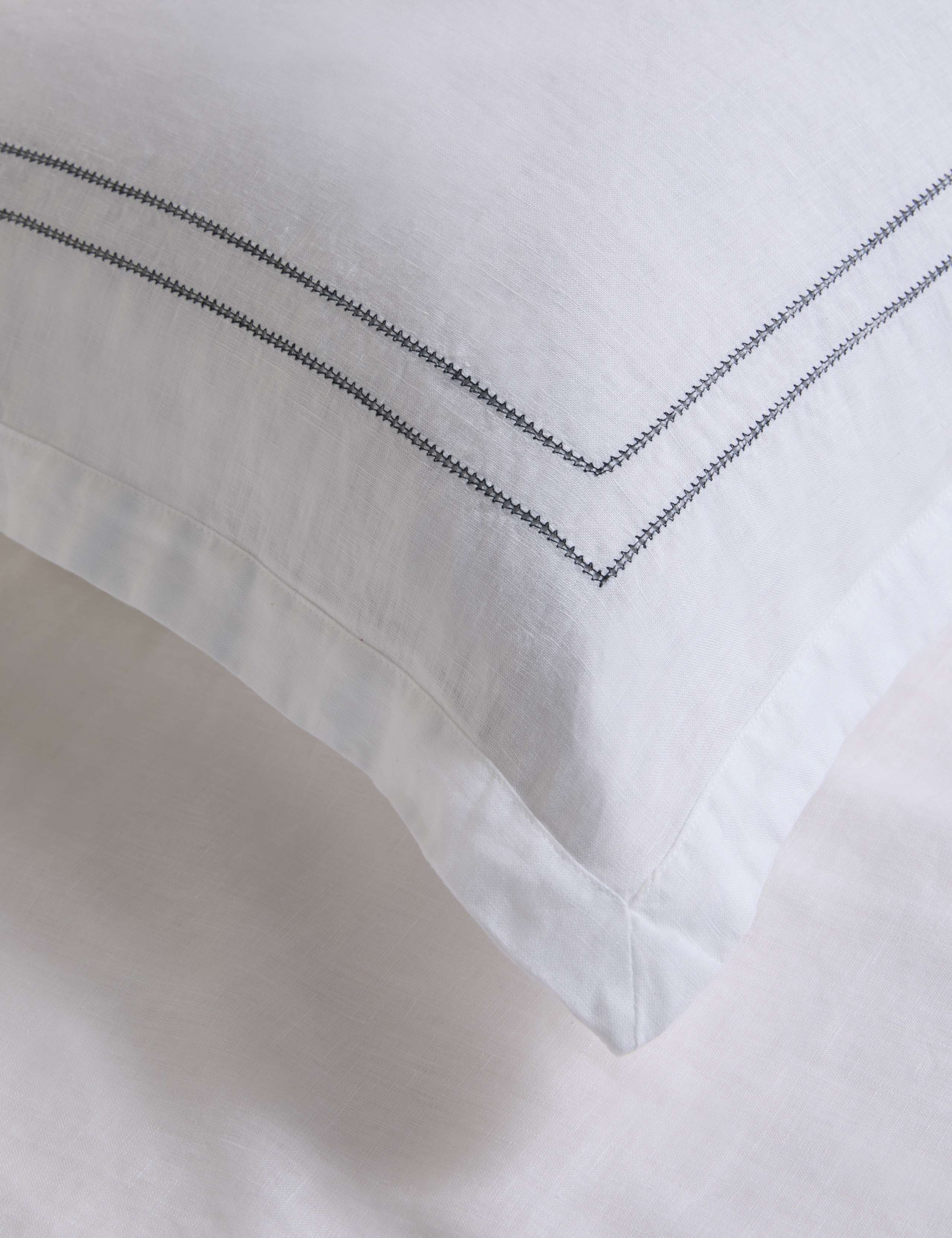 Pure Linen Embroidered Bedding Set 3 of 4
