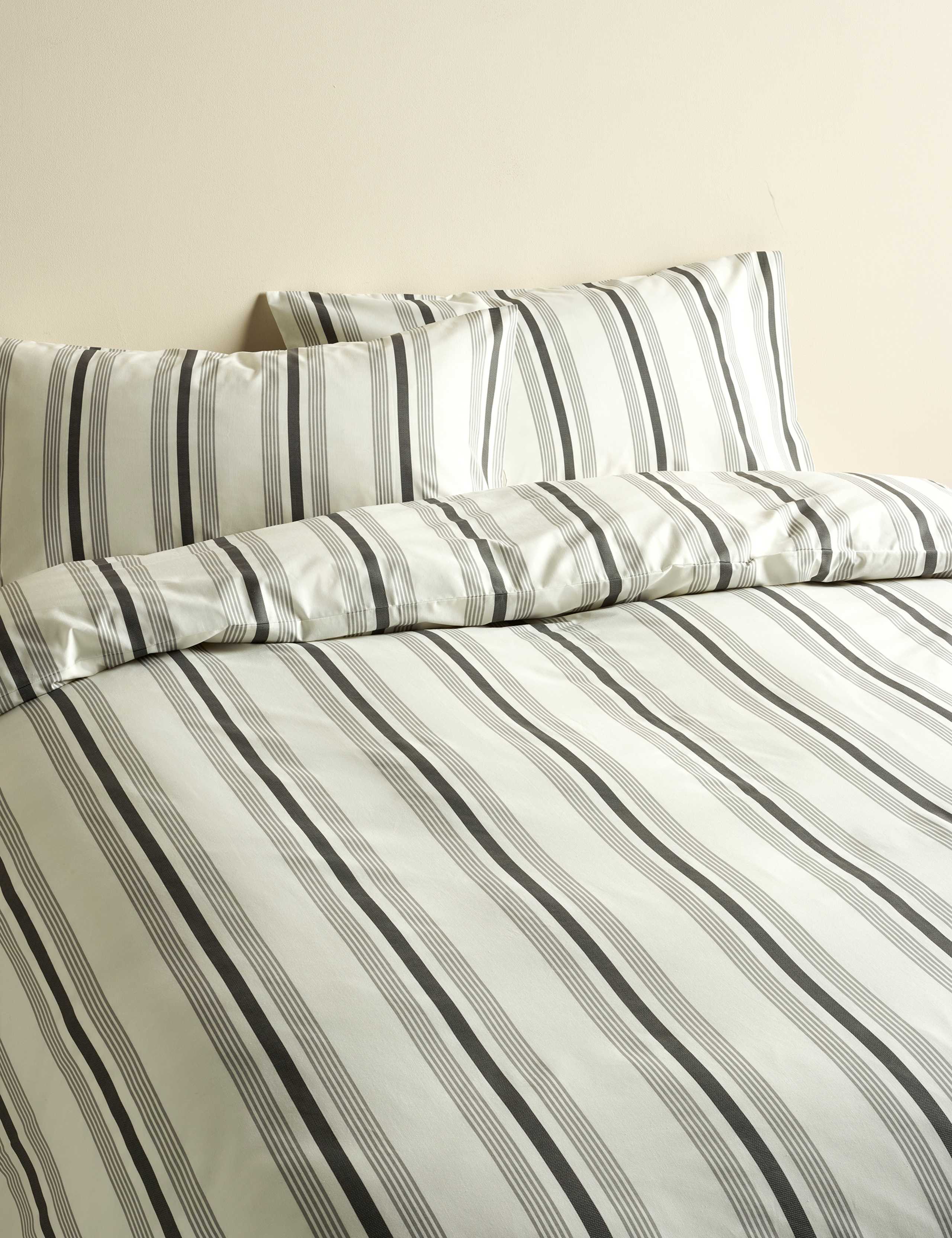 Pure Cotton Striped Bedding Set 1 of 5