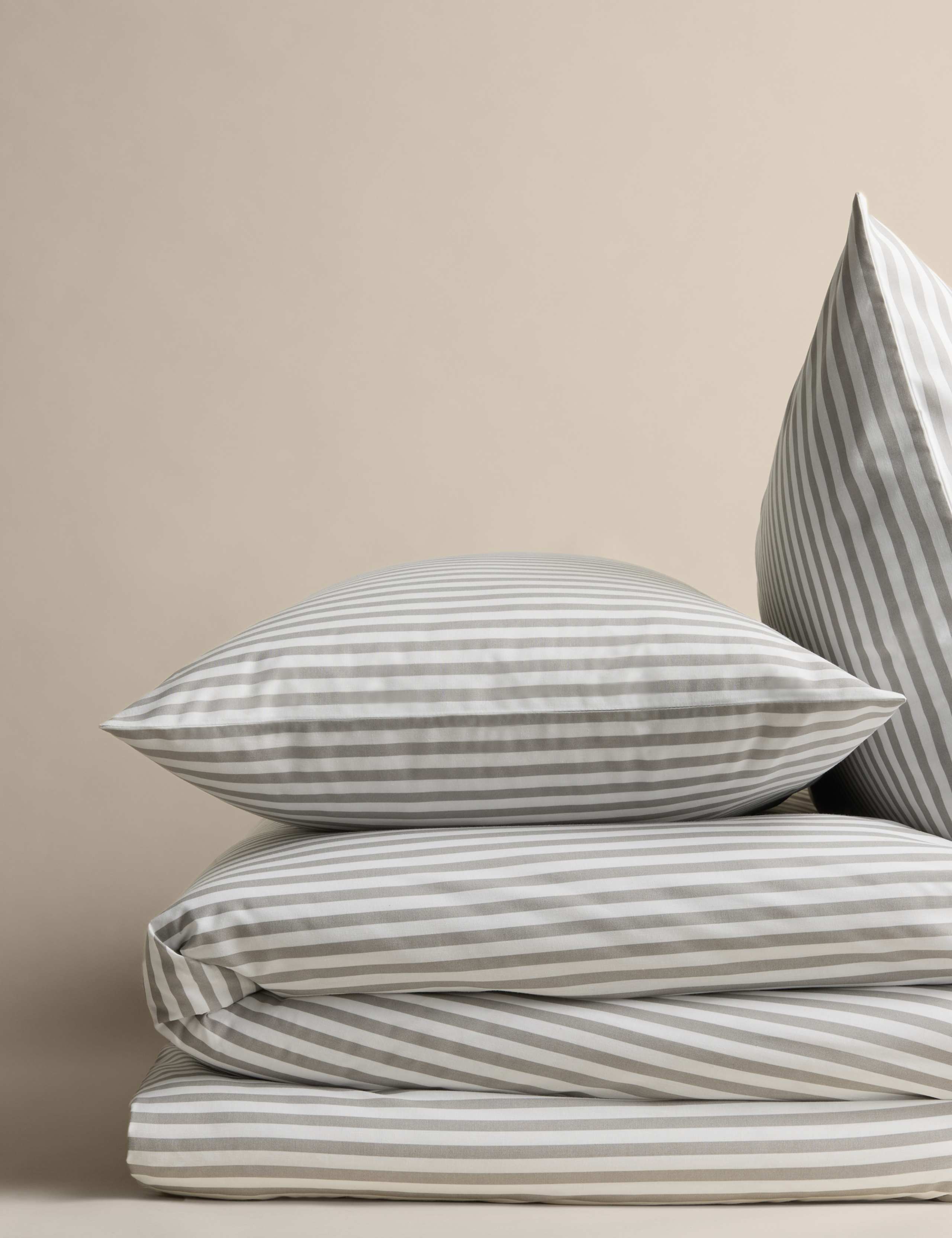 Cotton Blend Simple Stripe Bedding Set 2 of 5