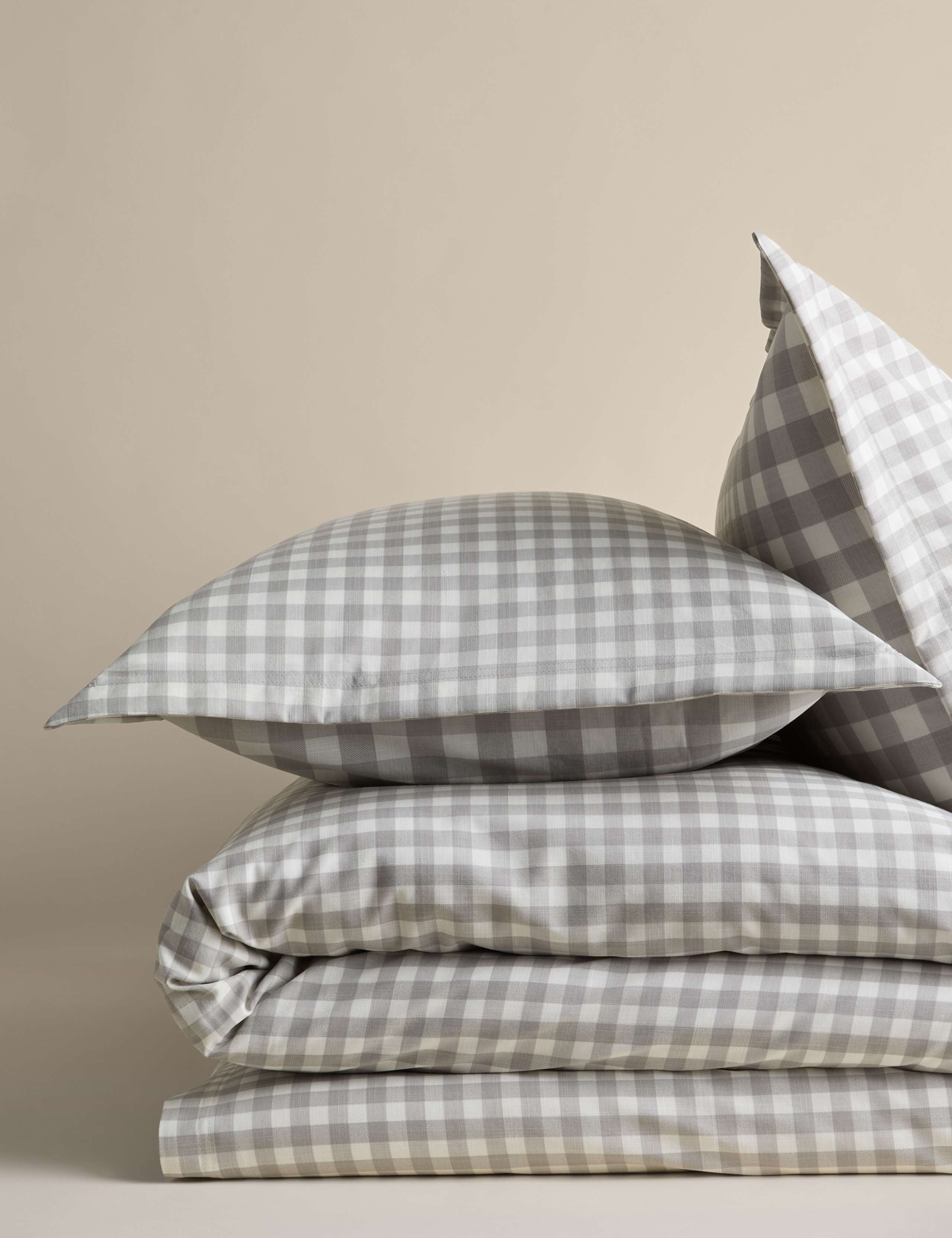 Pure Cotton Gingham Reversible Bedding Set 2 of 5