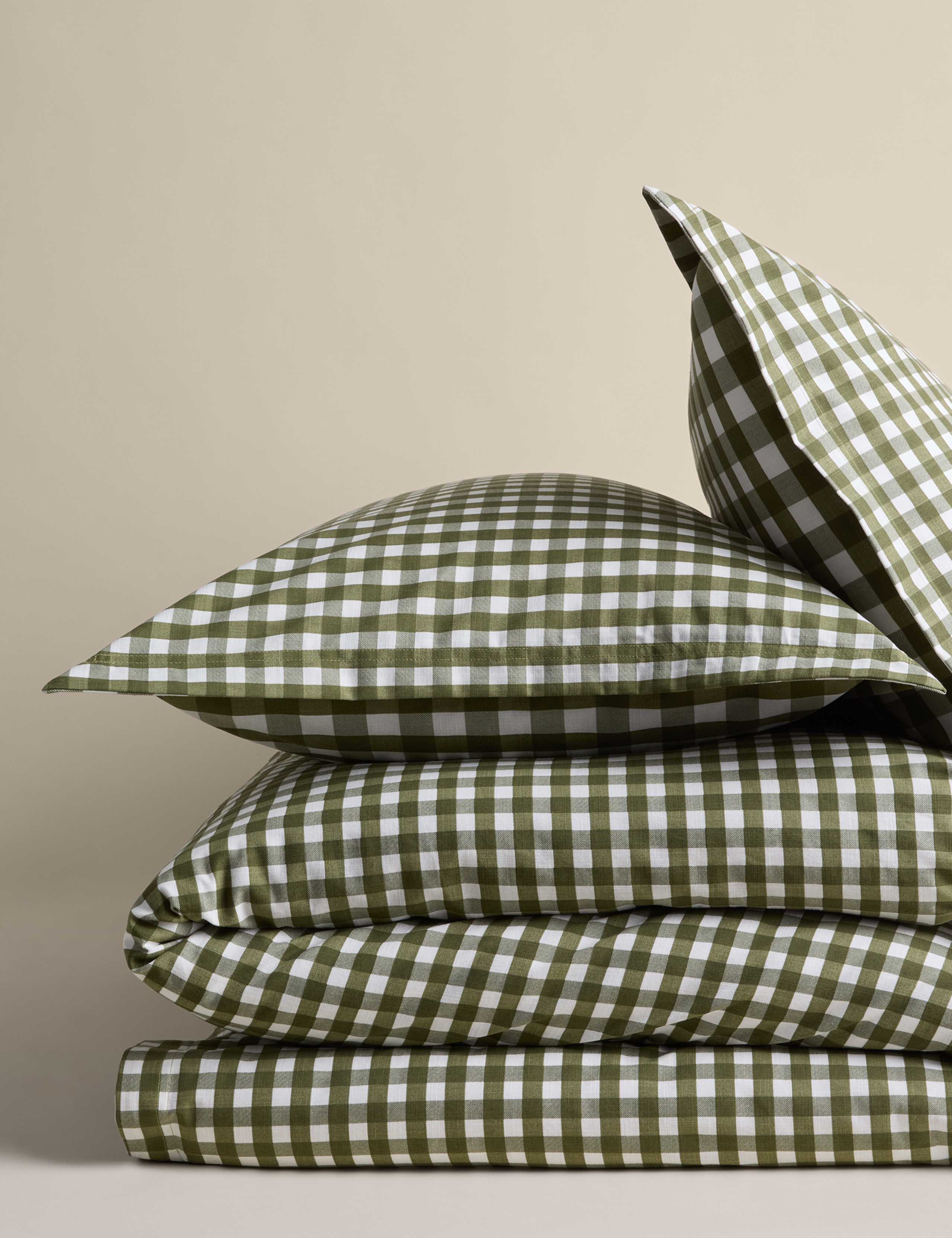 Pure Cotton Gingham Reversible Bedding Set 2 of 5