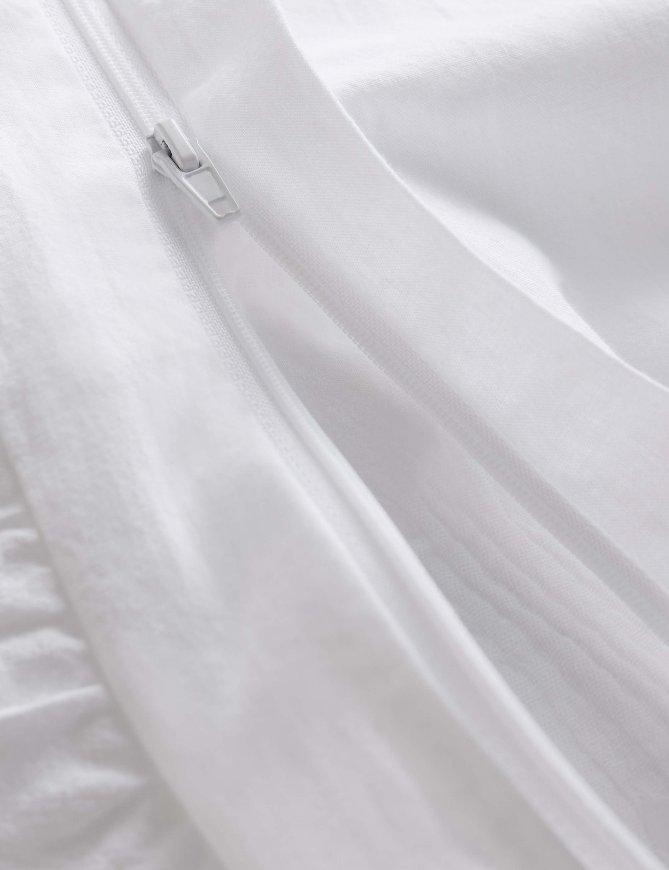 Pure Cotton Floral Jacquard Bedding Set 5 of 5