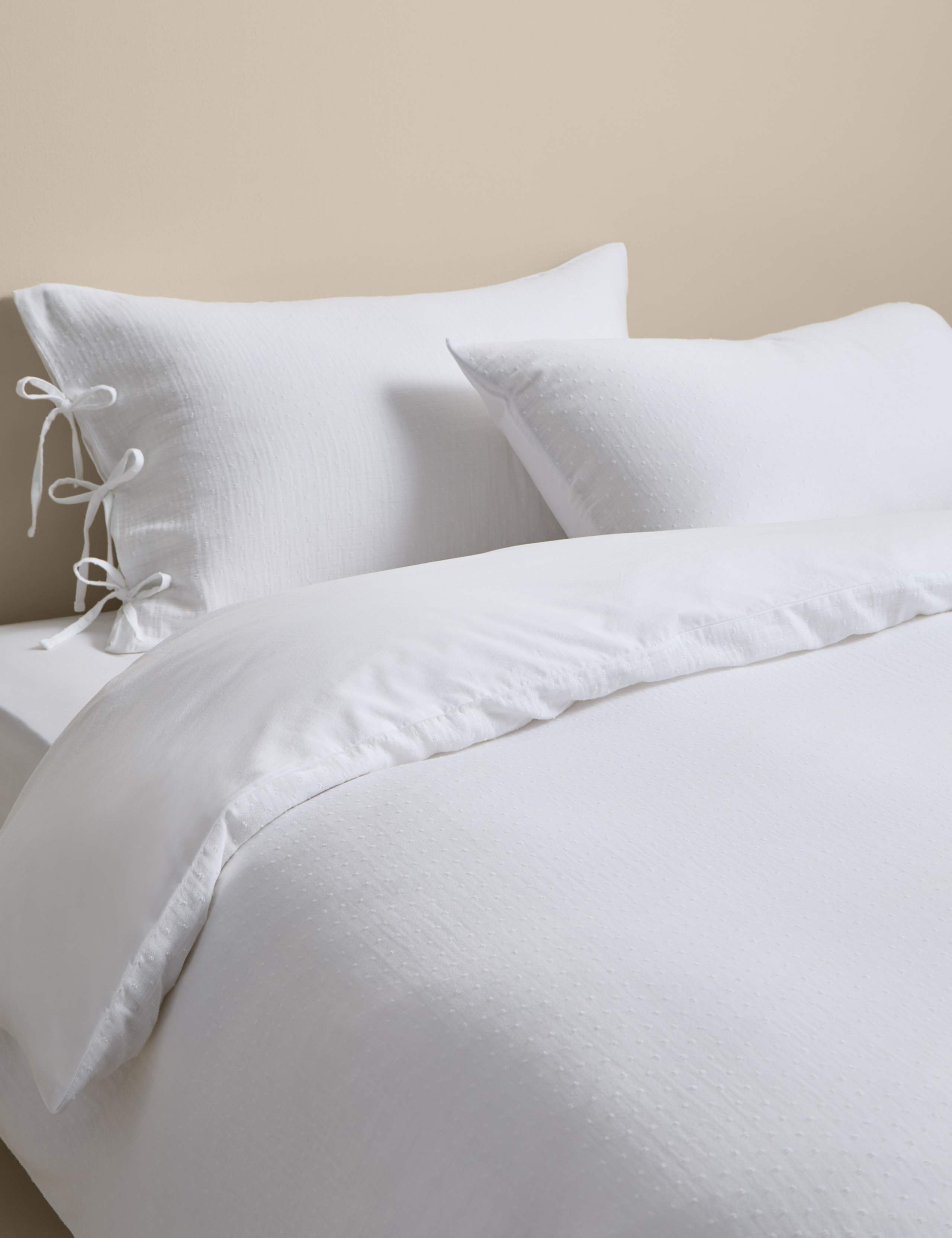 Pure Cotton Muslin Dobby Bedding Set 1 of 5