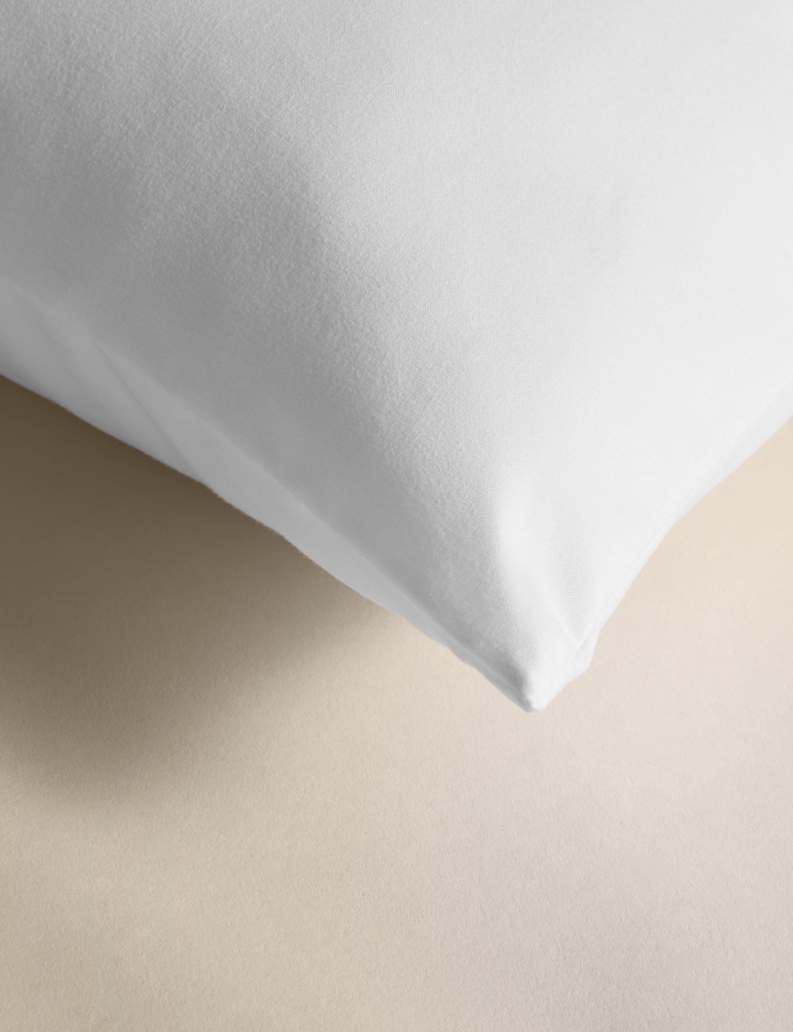 2 Pack Advanced Allergy Protection Soft Pillows 3 of 3