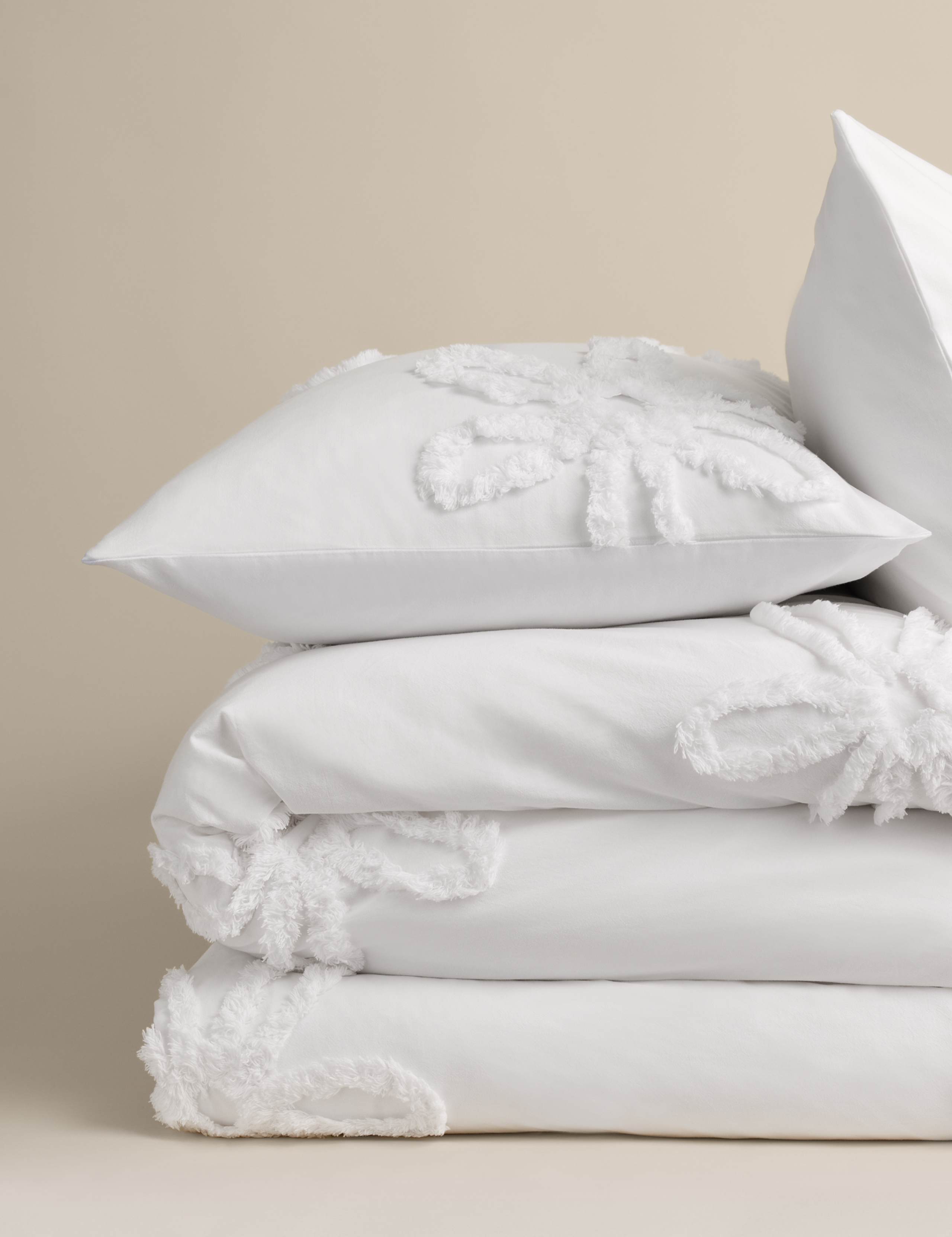 Pure Cotton Tufted Flower Bedding Set 2 of 5