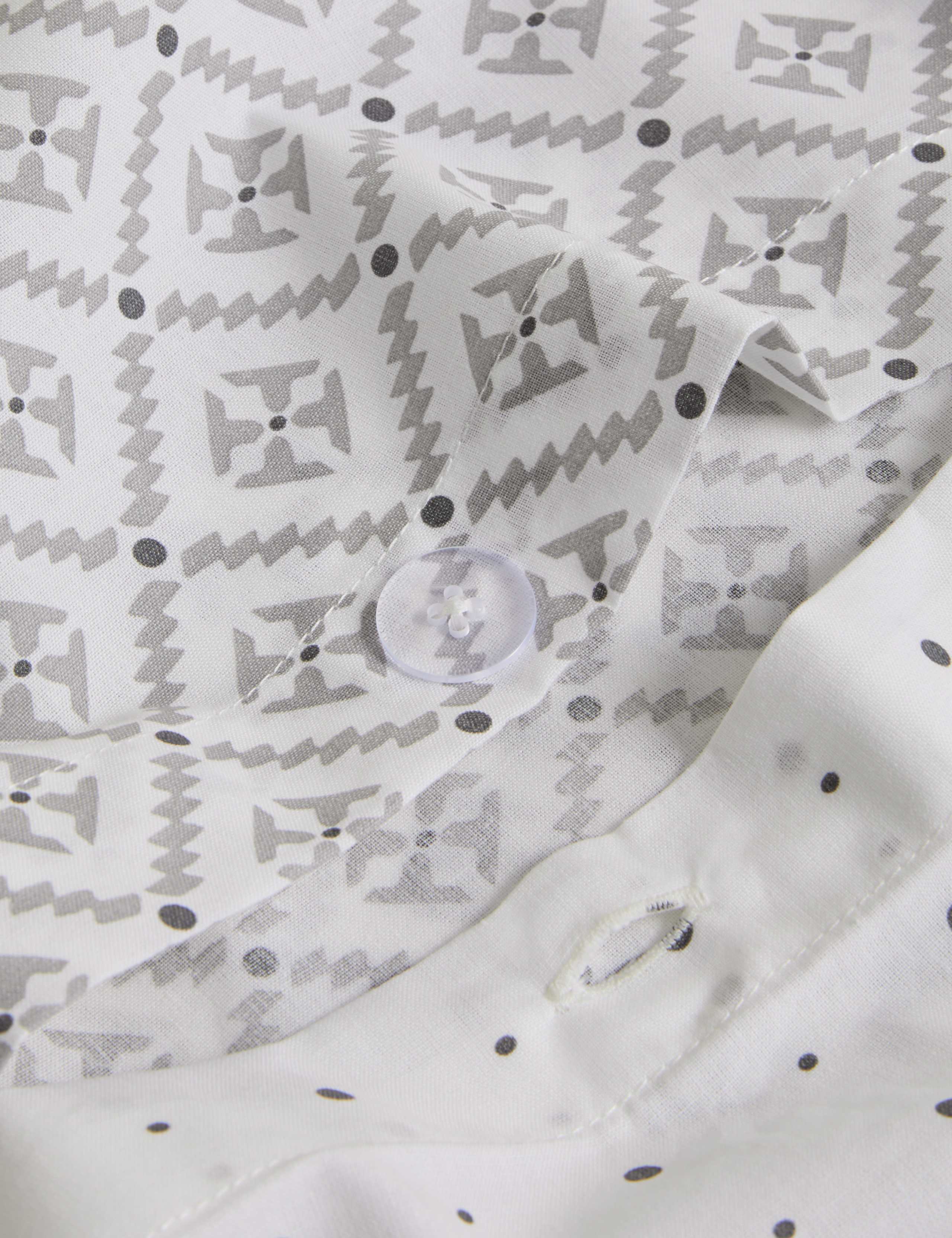 Cotton Blend Geometric Tile Bedding Set 3 of 4
