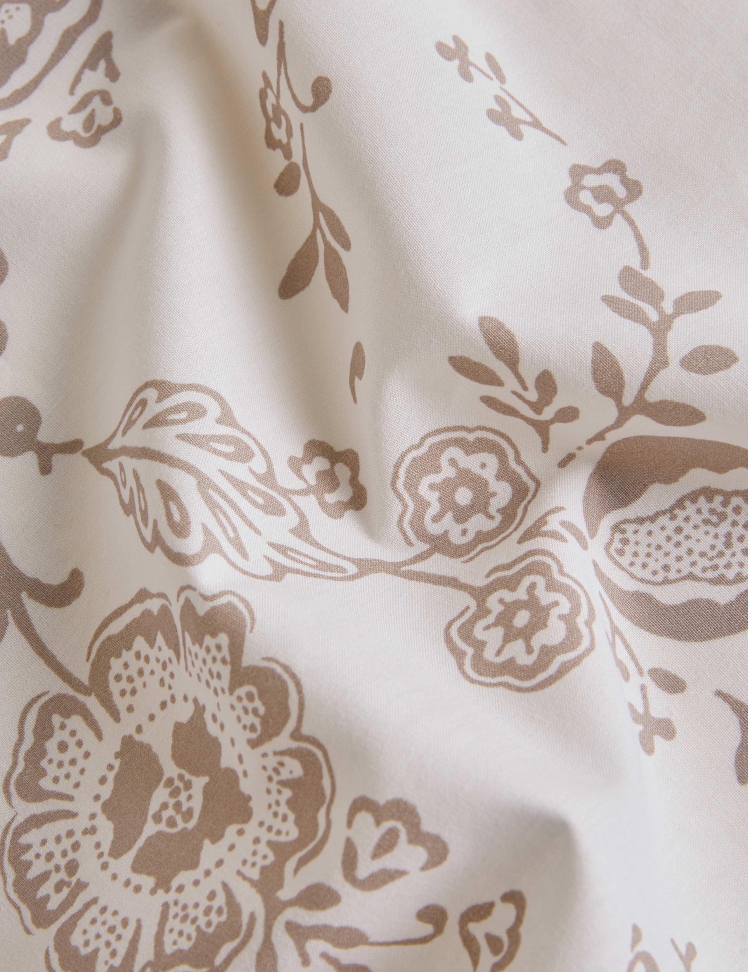 Cotton Rich Trailing Floral Bedding Set 5 of 5