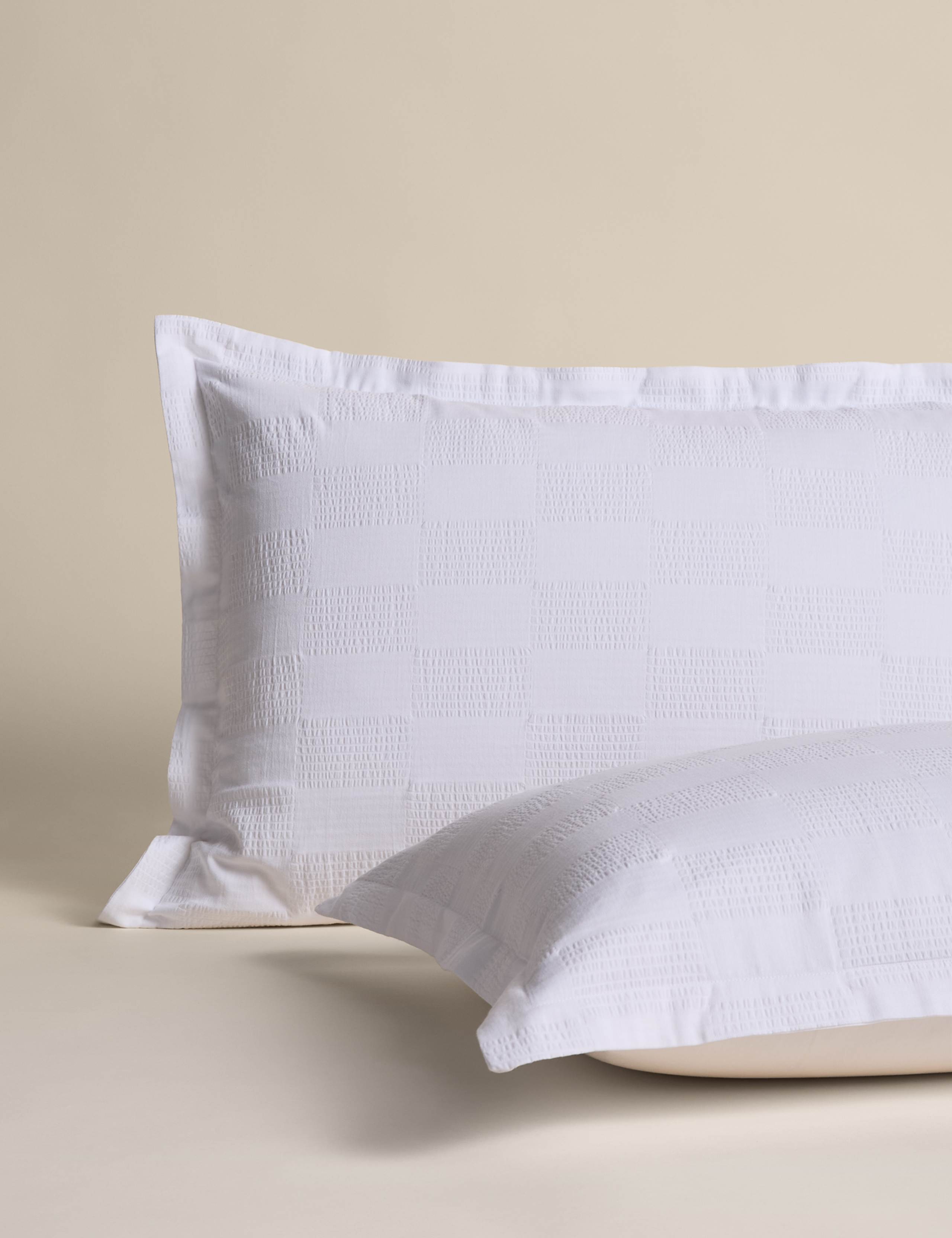 Sateen Seersucker Checkerboard Bedding Set 3 of 5