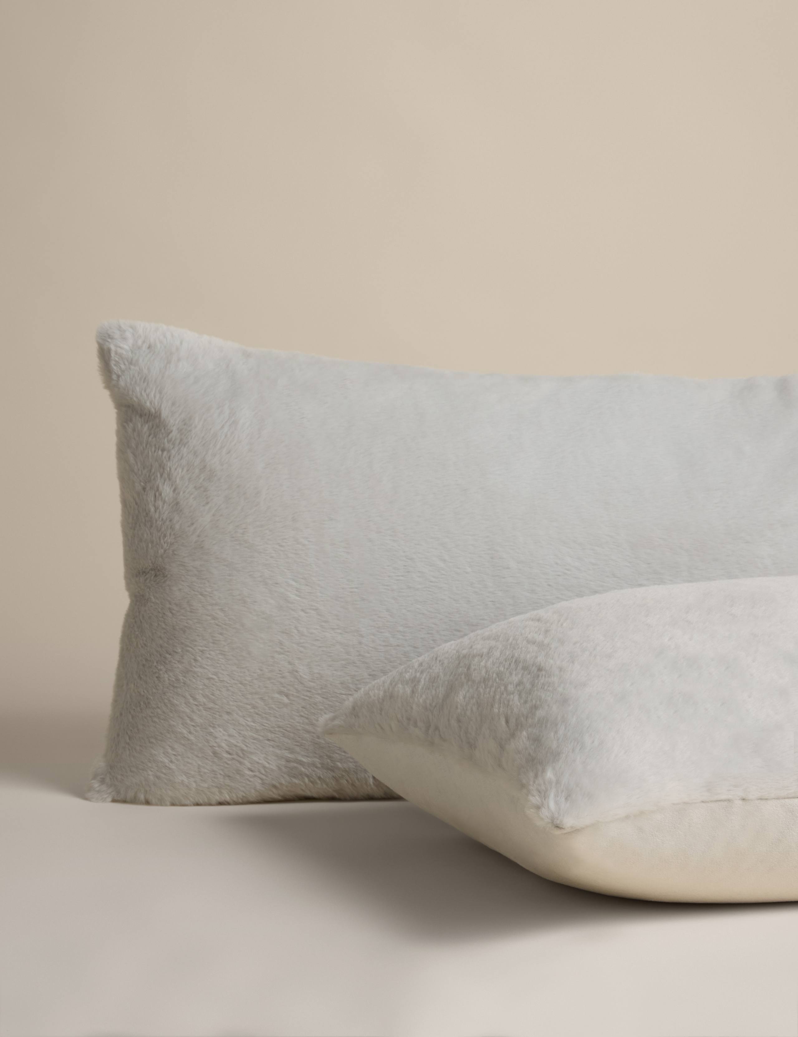 Supersoft Faux Fur Bedding Set 3 of 5