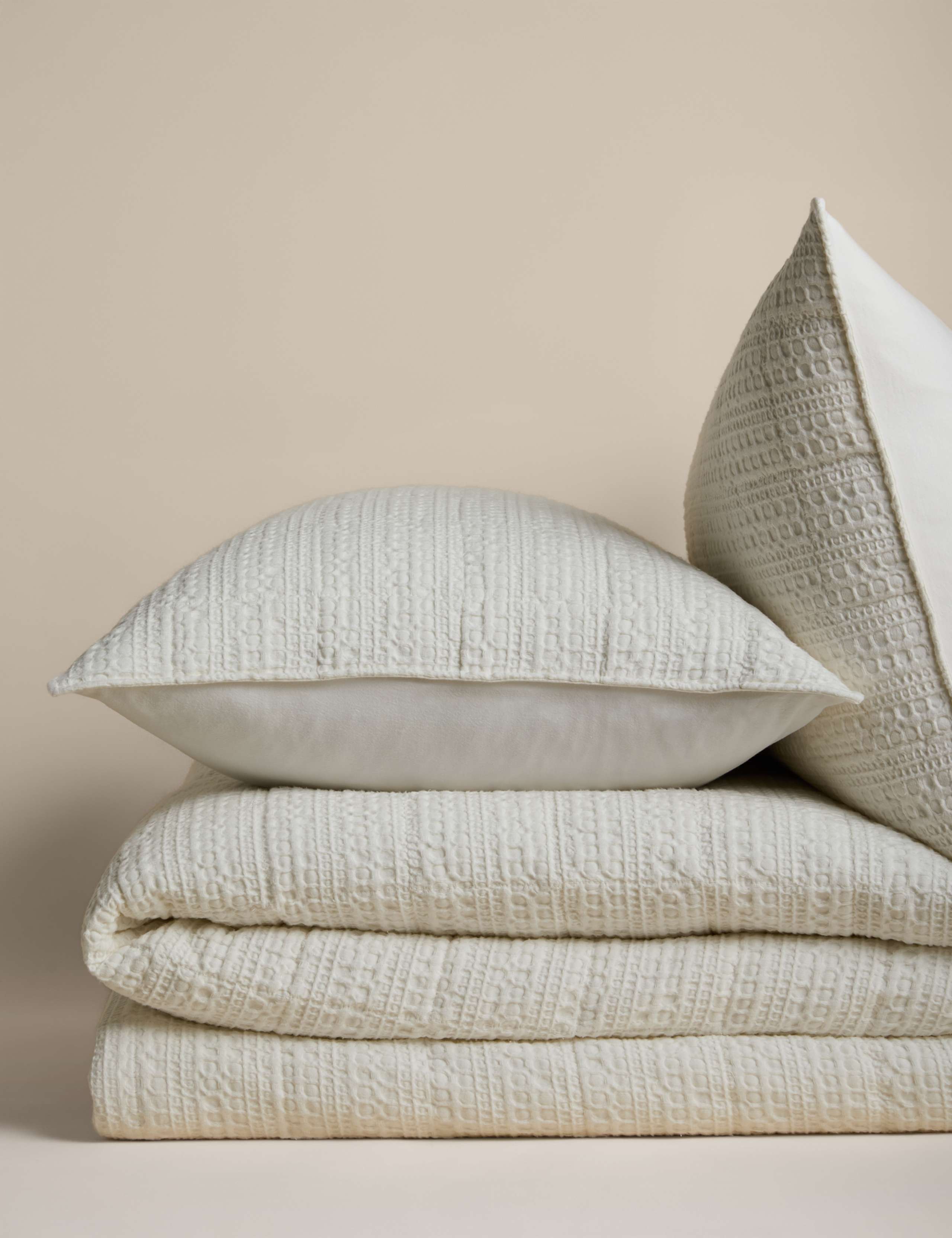 Pure Cotton Quilted Waffle 2.5 Tog Bedding Set 2 of 5