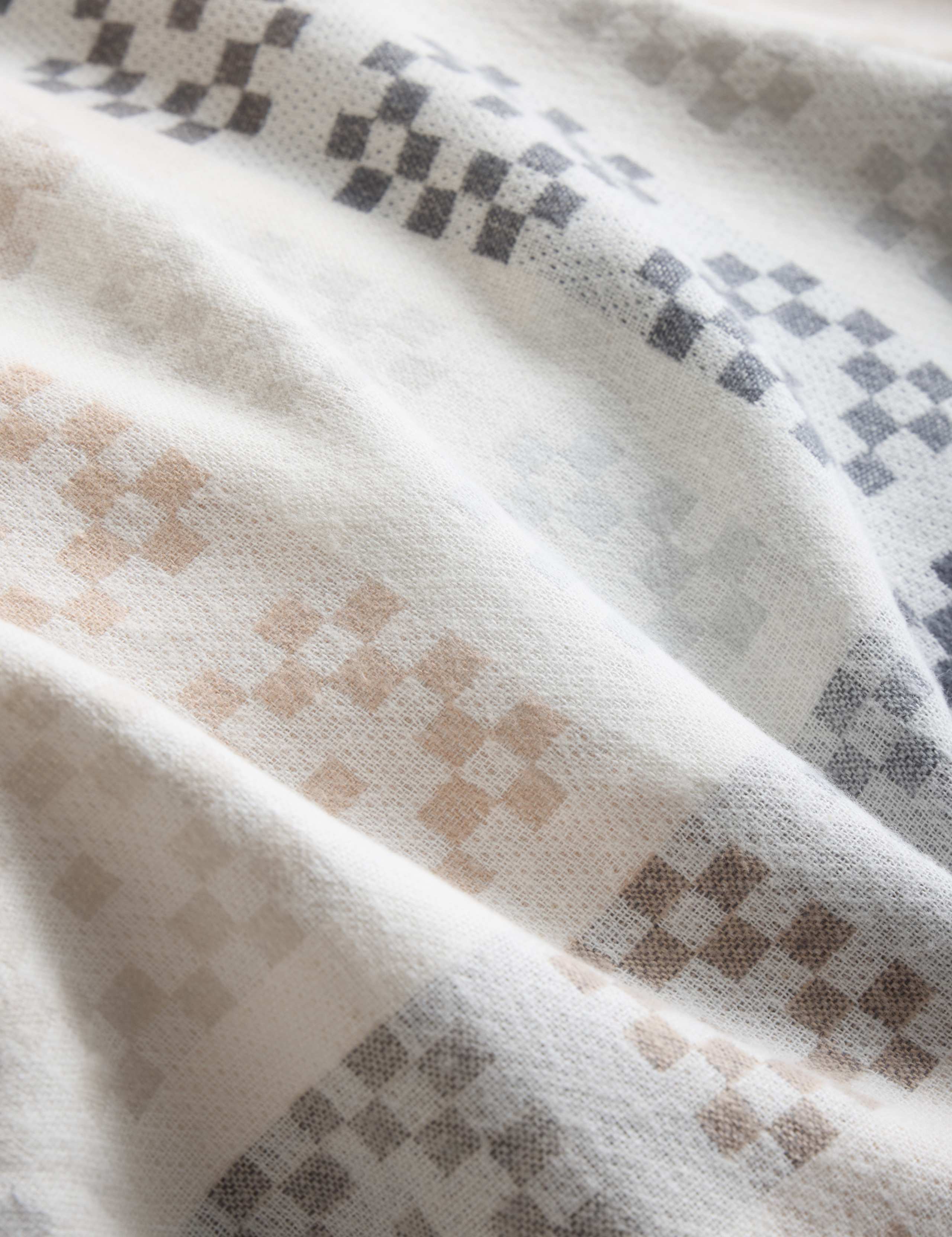 Geometric Floral Jacquard Bedding Set 3 of 4