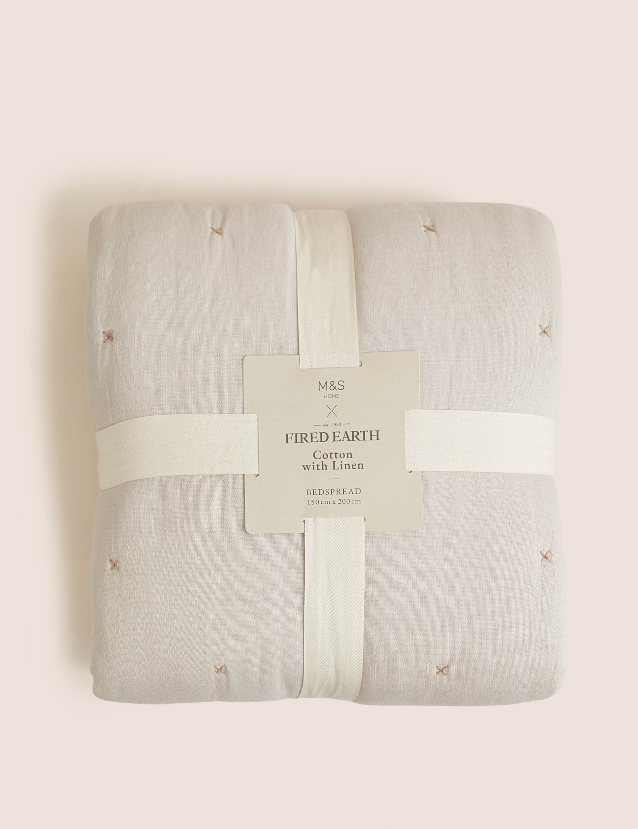 Cotton with Linen Bedspread 5 of 7