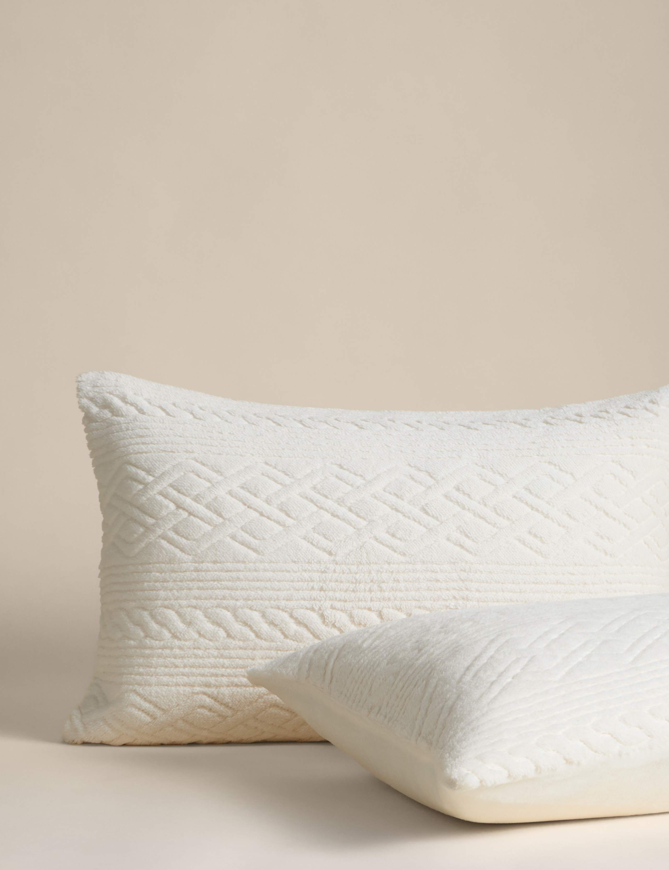 Fleece Cable Bedding Set 3 of 5