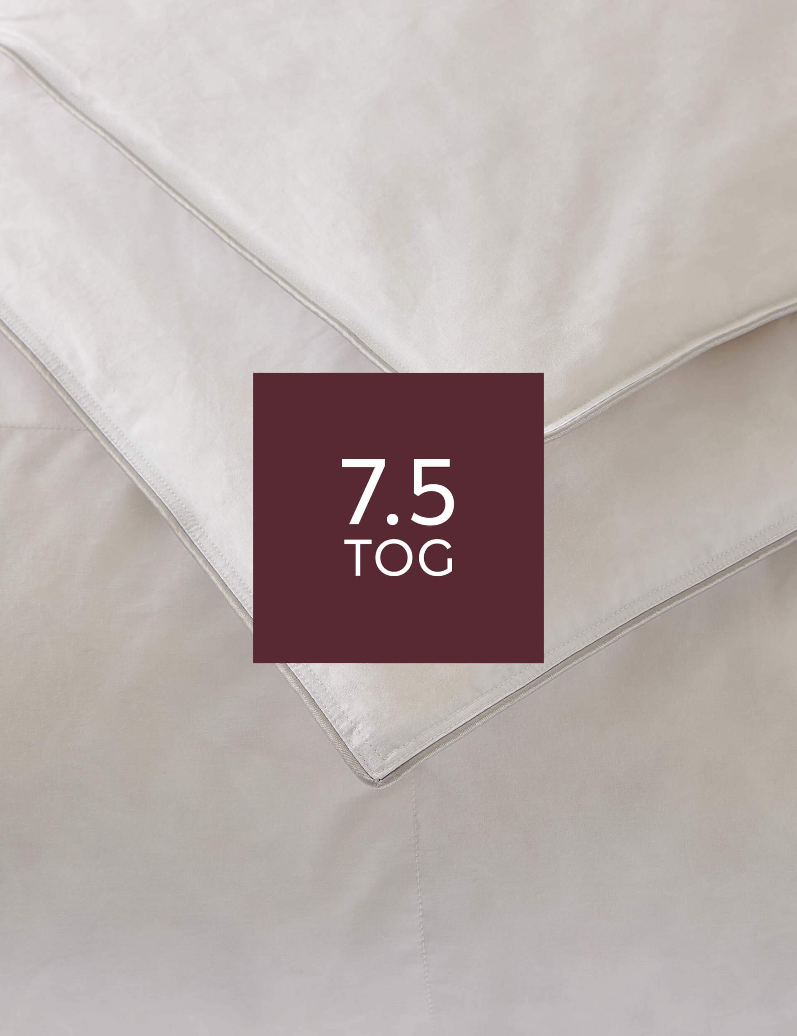 Deluxe Hungarian Goose Feather & Down 7.5 Tog Duvet 2 of 4