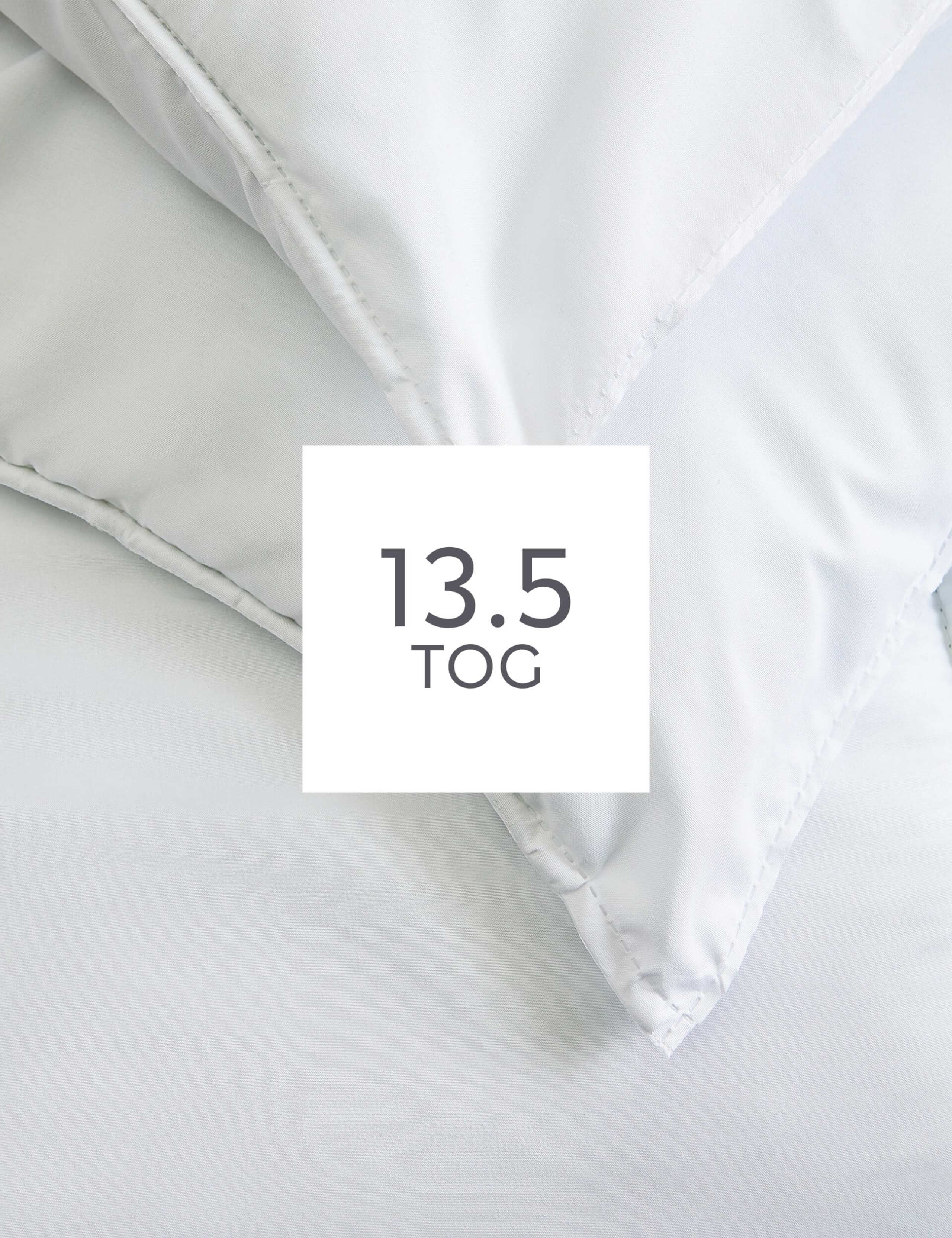 Microfibre 13.5 Tog Duvet 2 of 2