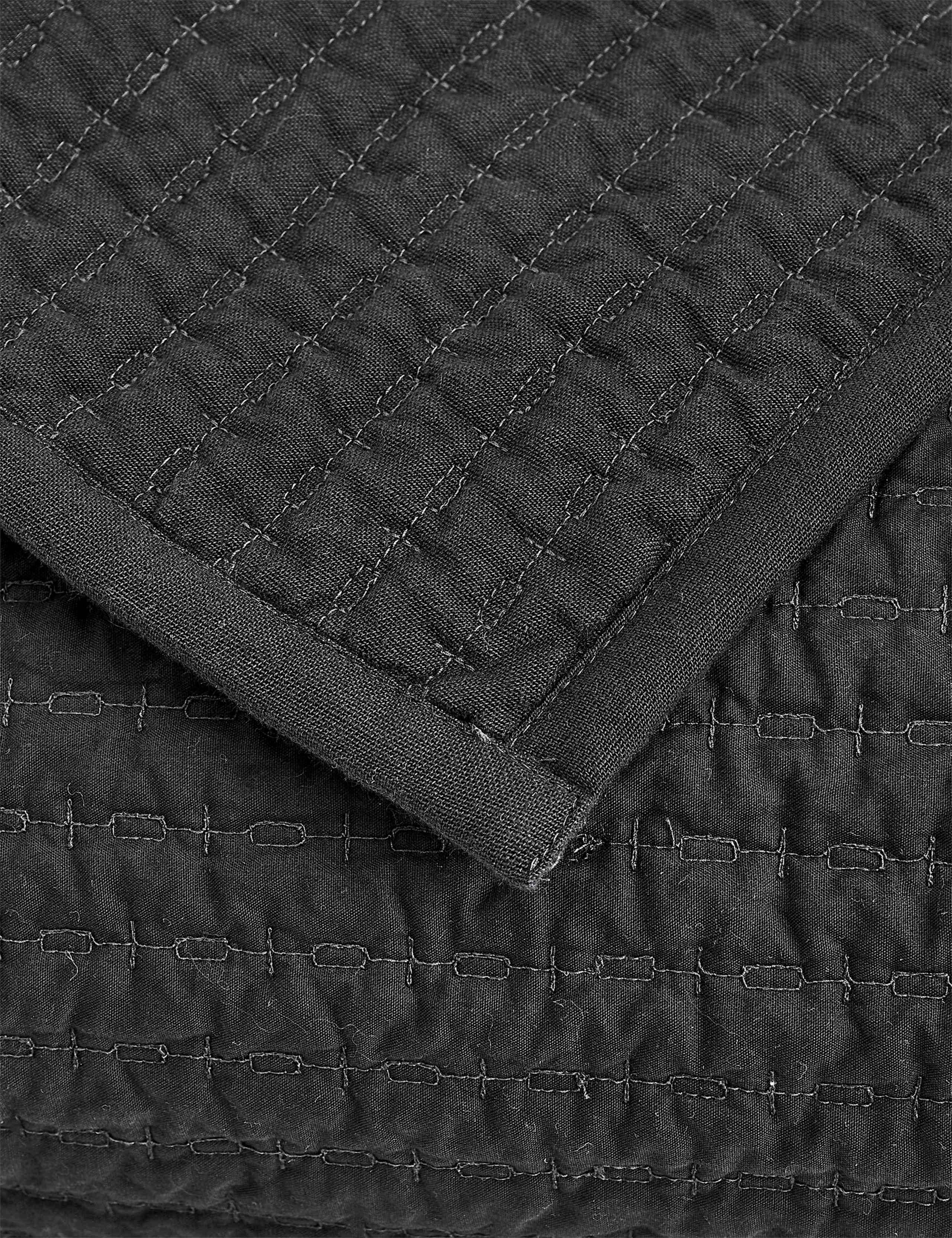 Cotton with Linen Embroidered Bedspread 4 of 5