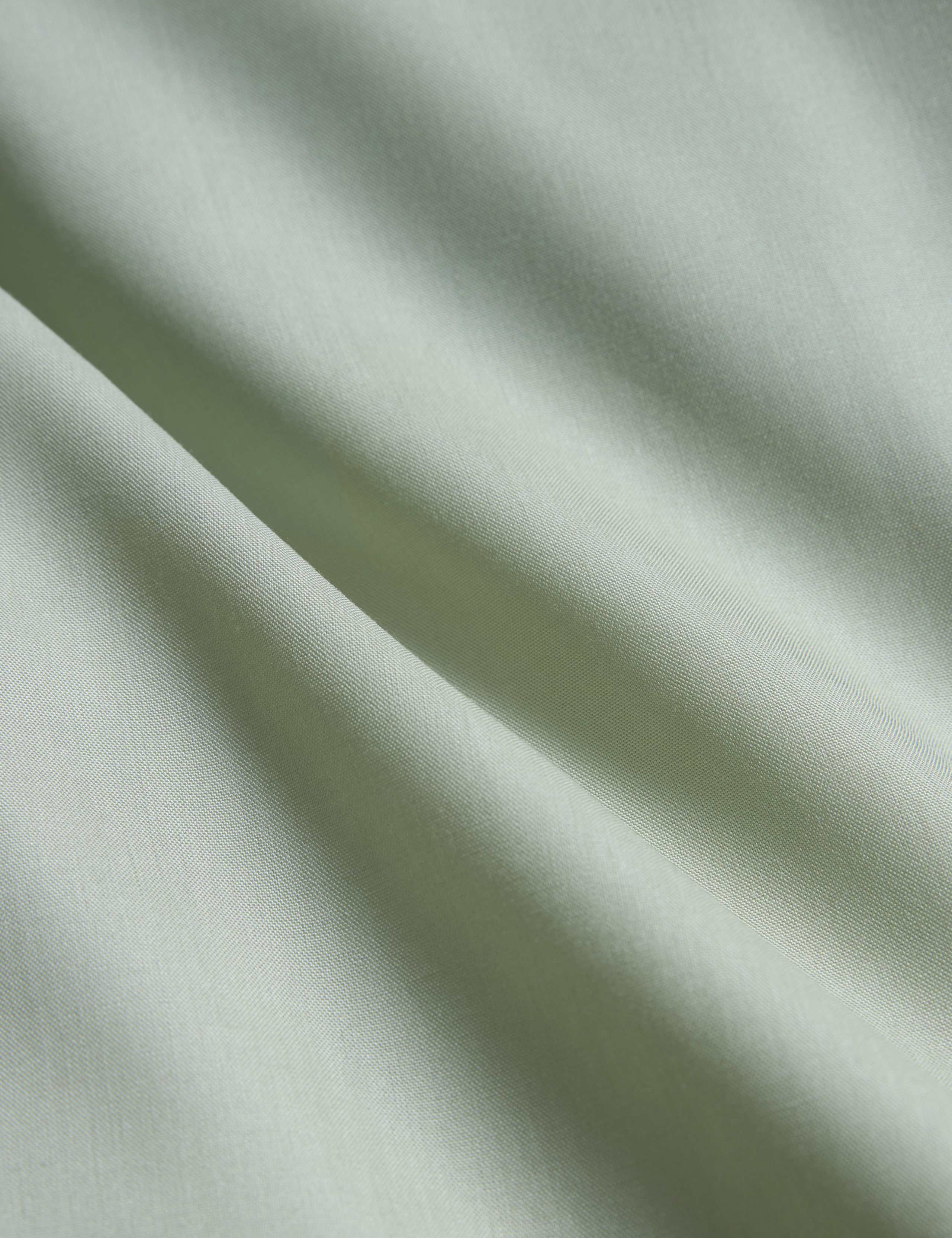 Stay Cool Lyocell Rich Extra Deep Fitted Sheet 2 of 2