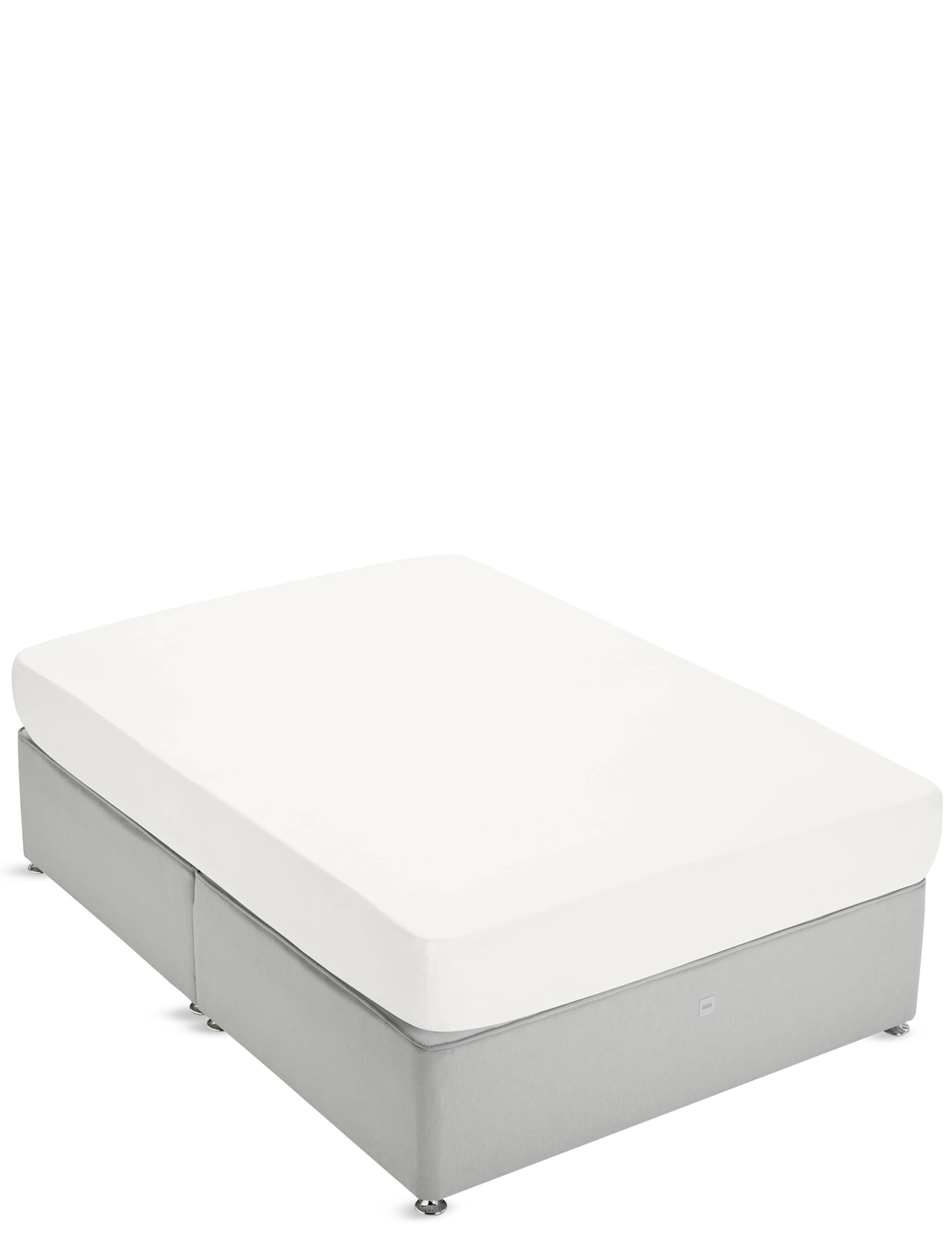 Comfortably Cool Lyocell Rich Fitted Sheet 1 of 1