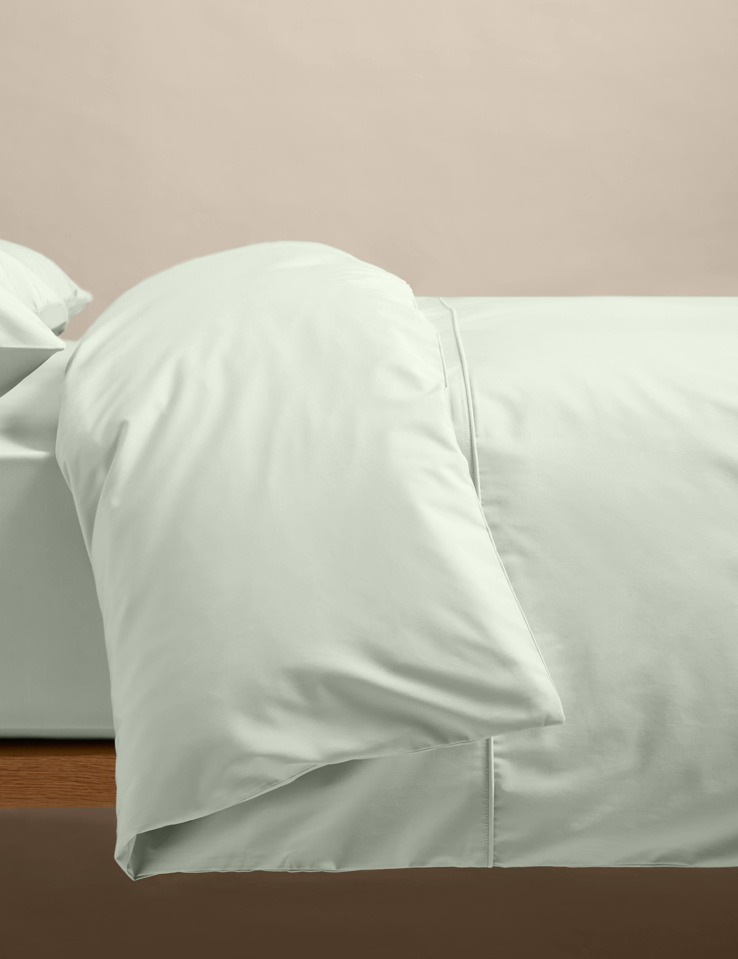 Egyptian Cotton 230 Thread Count Crisp Duvet Cover 1 of 3