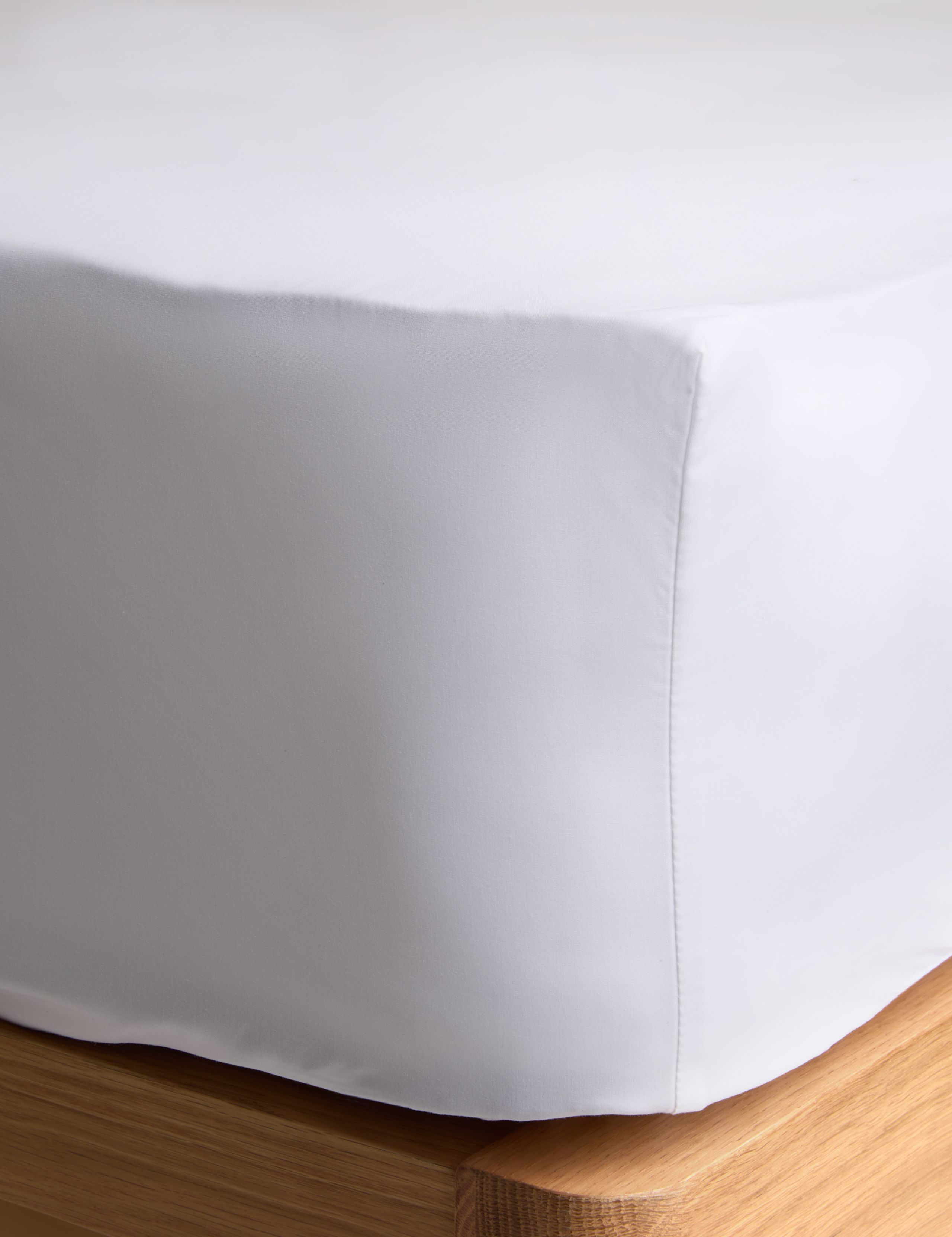 Egyptian Cotton 230 Thread Count Deep Fitted Sheet 2 of 5