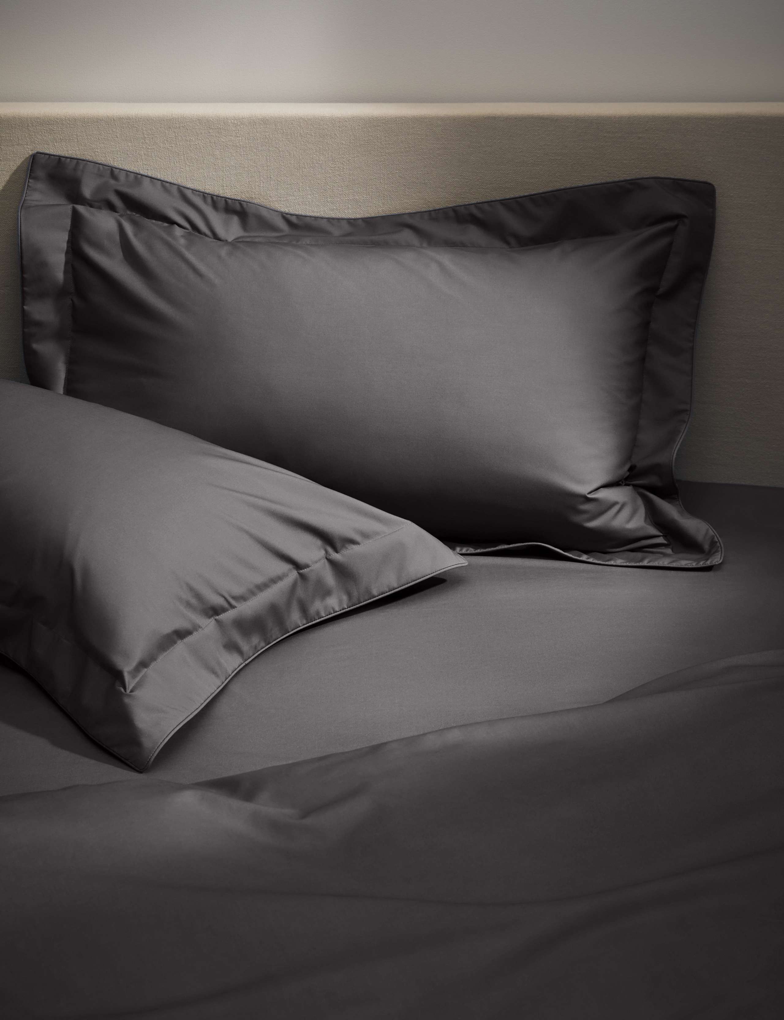 2pk Egyptian Cotton 230 Thread Count Oxford Pillowcases 1 of 4